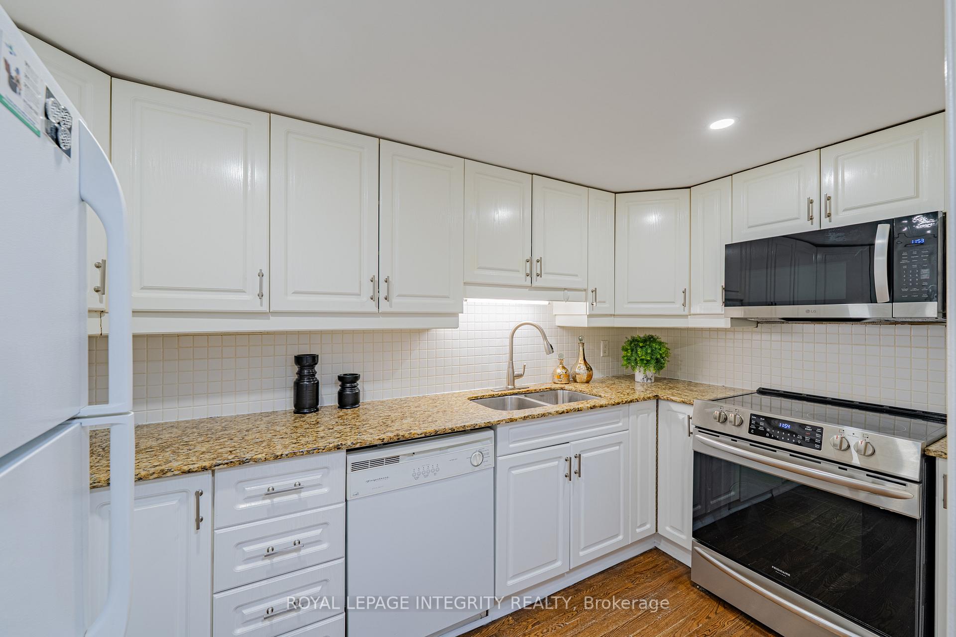 Photo 11 of Unit 103, 222 Russell Avenue, Ottawa, Sandy Hill — HOMEH
