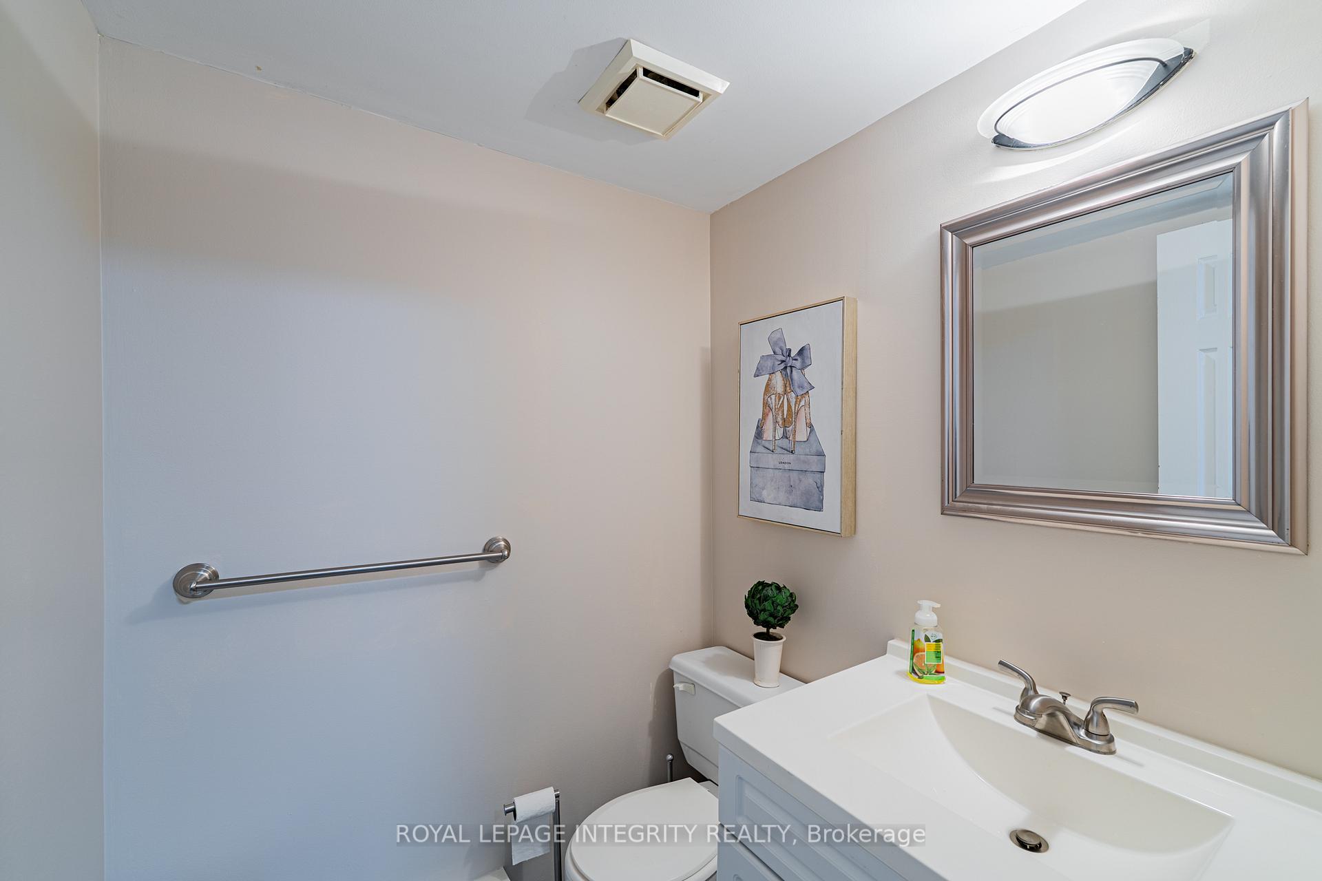 Photo 12 of Unit 103, 222 Russell Avenue, Ottawa, Sandy Hill — HOMEH
