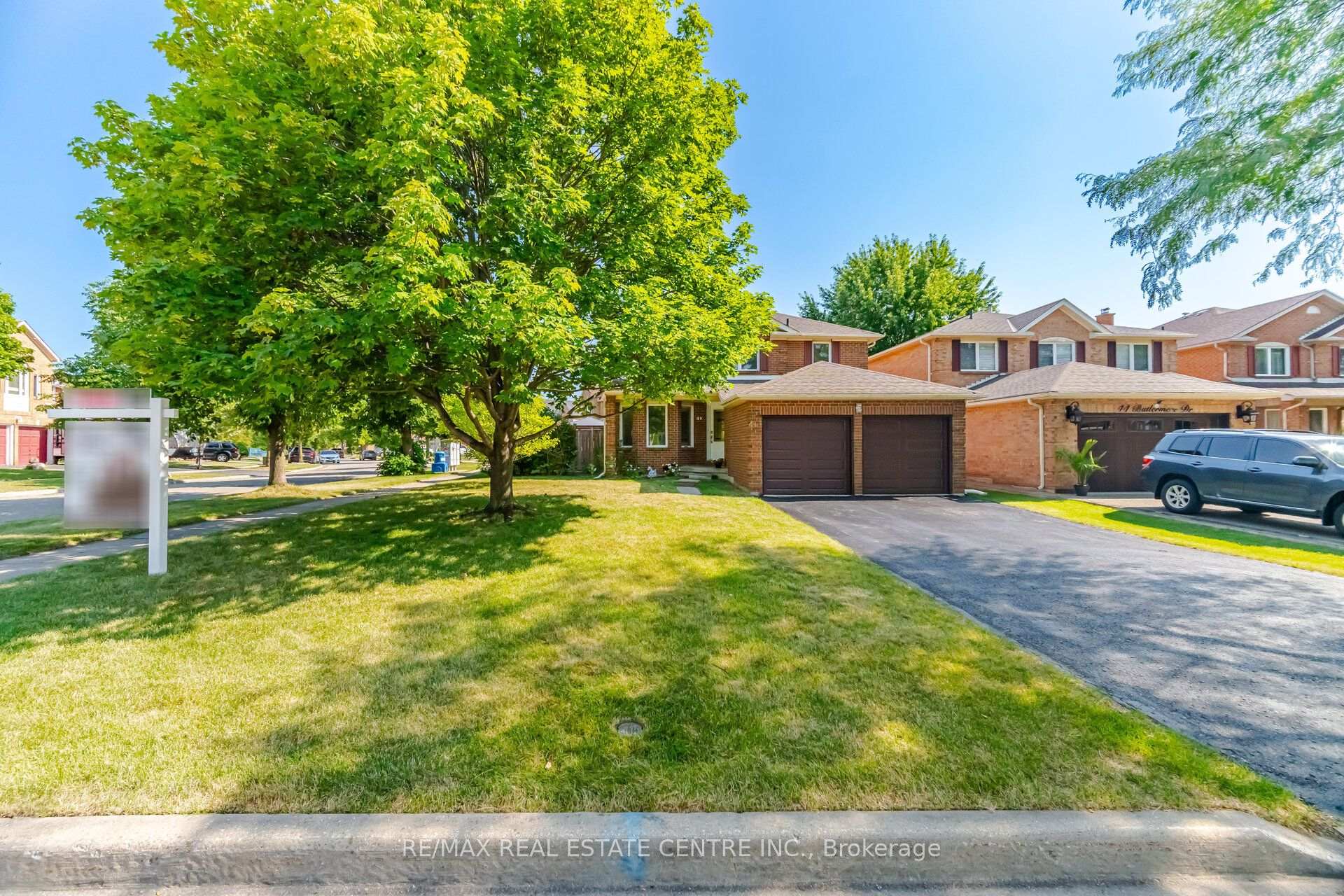 Photo 2 of 46 Butlermere Drive, Brampton, Fletcher's West — HOMEH