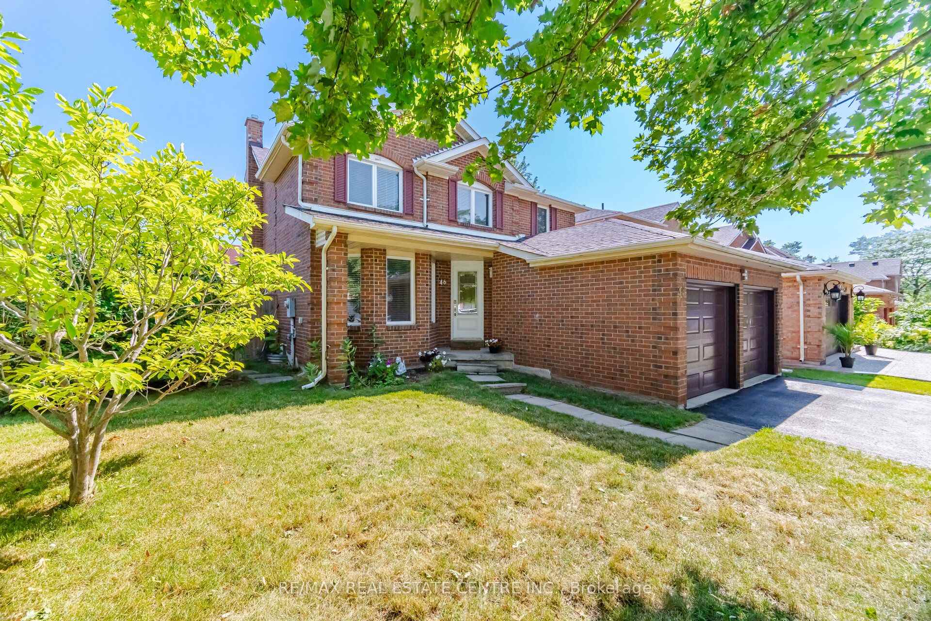 Photo 5 of 46 Butlermere Drive, Brampton, Fletcher's West — HOMEH