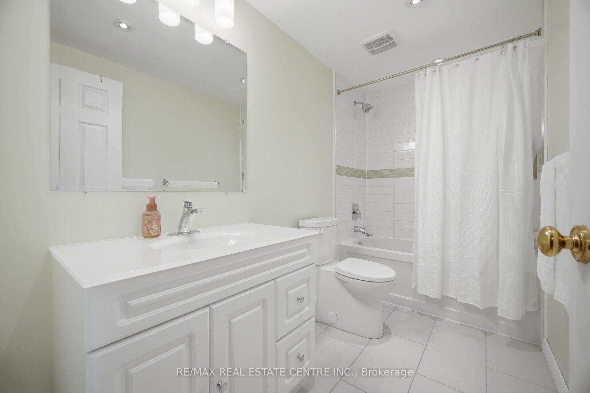 Photo 37 of 46 Butlermere Drive, Brampton, Fletcher's West — HOMEH