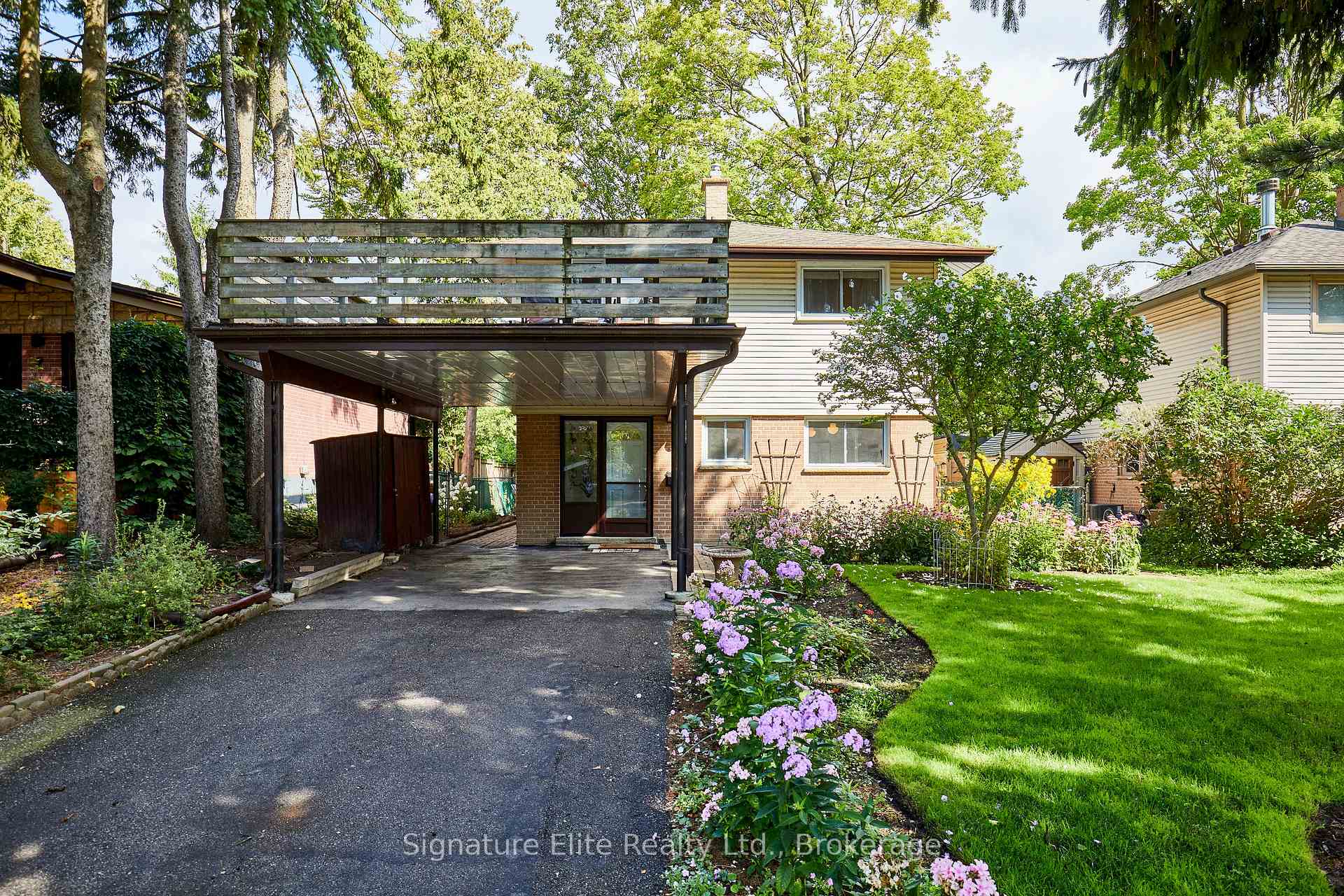 Photo 1 of 7 Lyncroft Drive, Scarborough, Guildwood — HOMEH