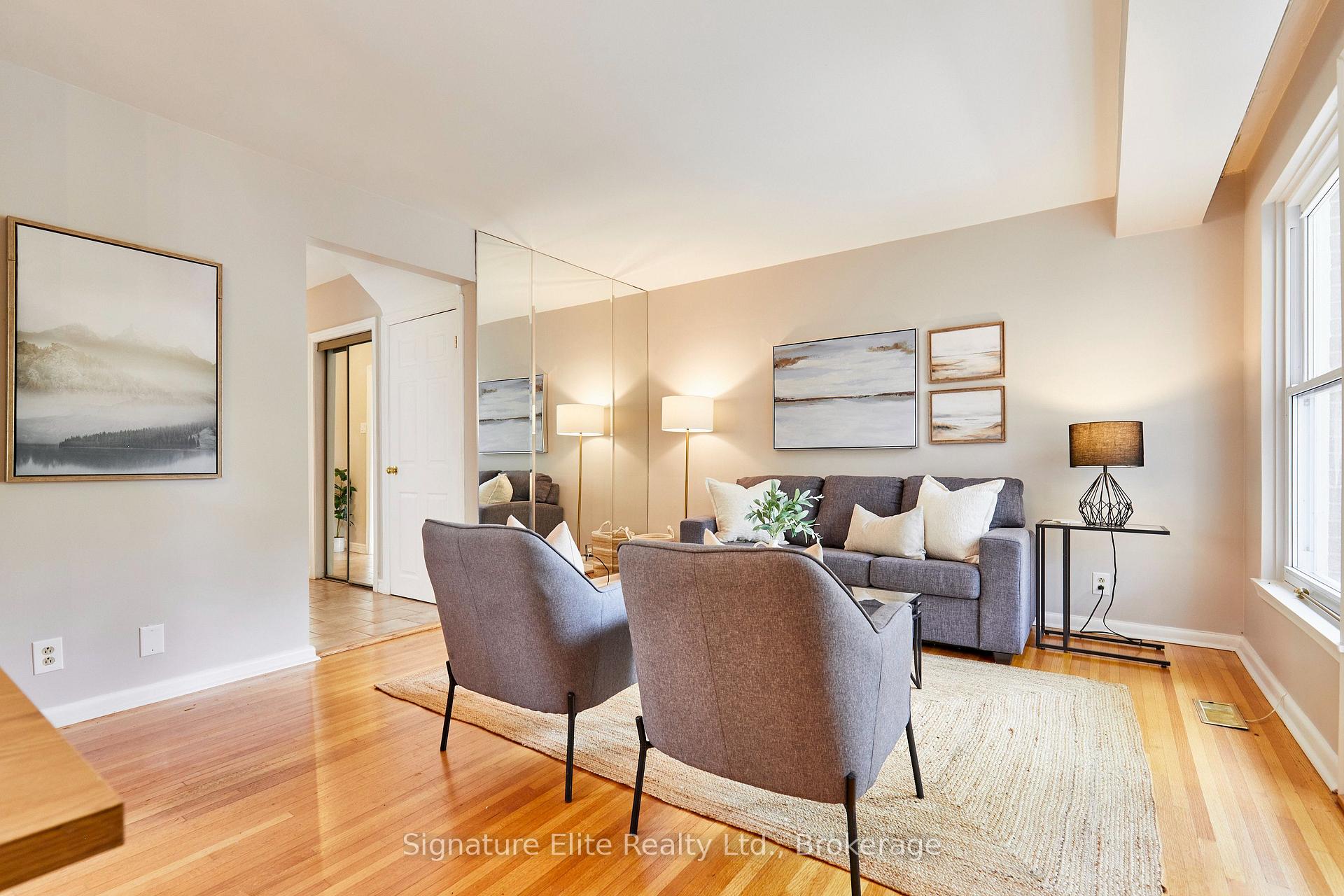 Photo 8 of 7 Lyncroft Drive, Scarborough, Guildwood — HOMEH