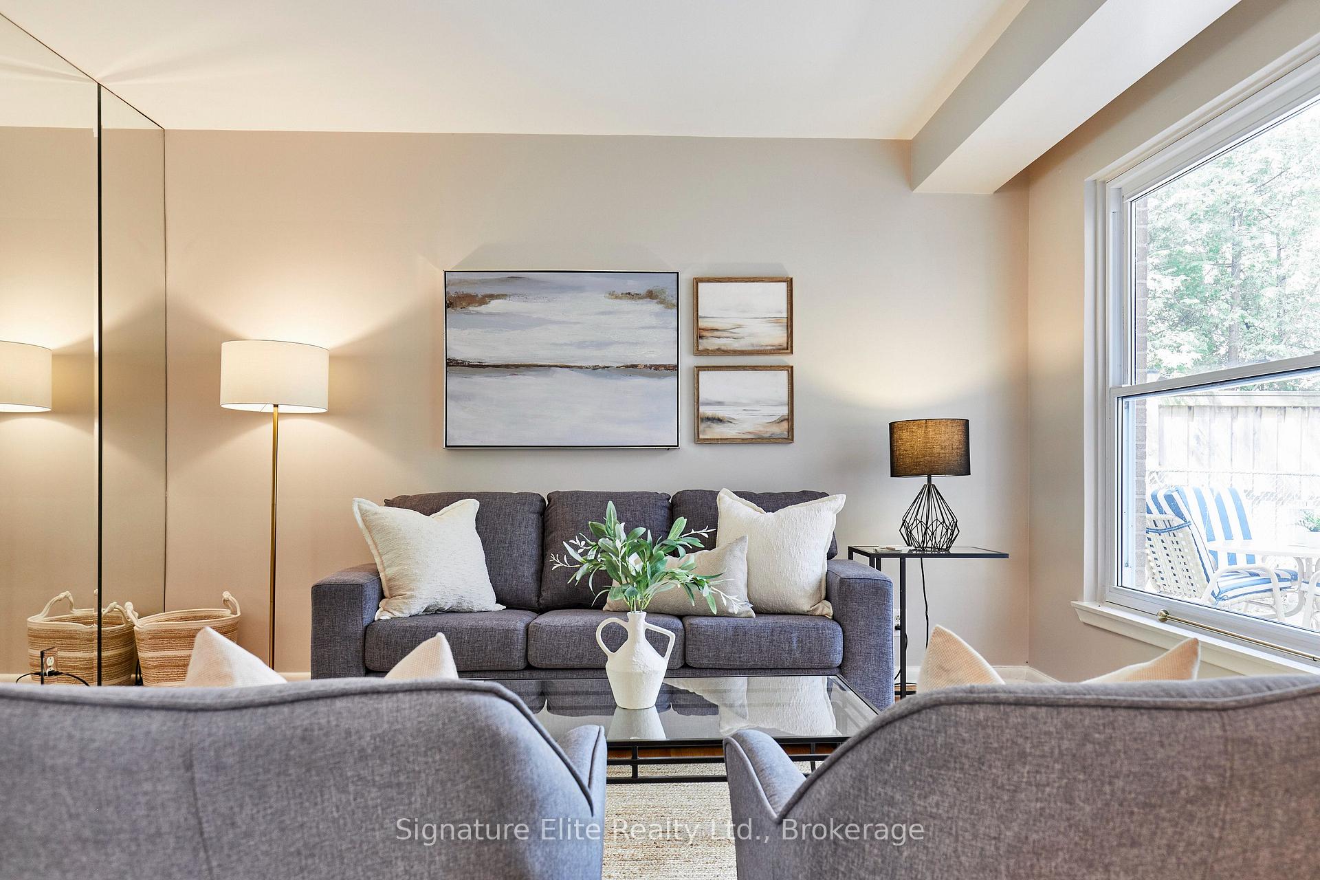 Photo 10 of 7 Lyncroft Drive, Scarborough, Guildwood — HOMEH