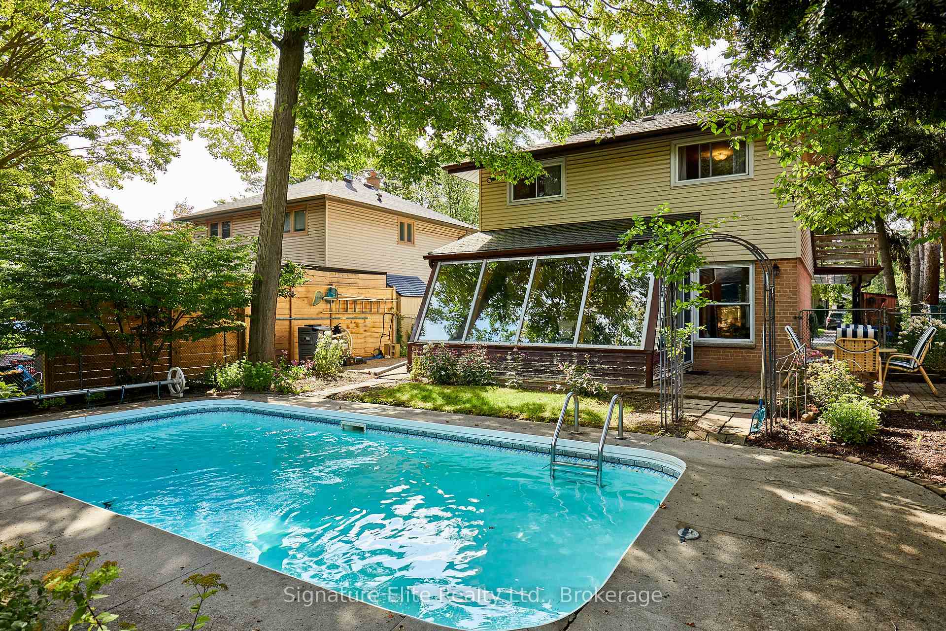 Photo 18 of 7 Lyncroft Drive, Scarborough, Guildwood — HOMEH