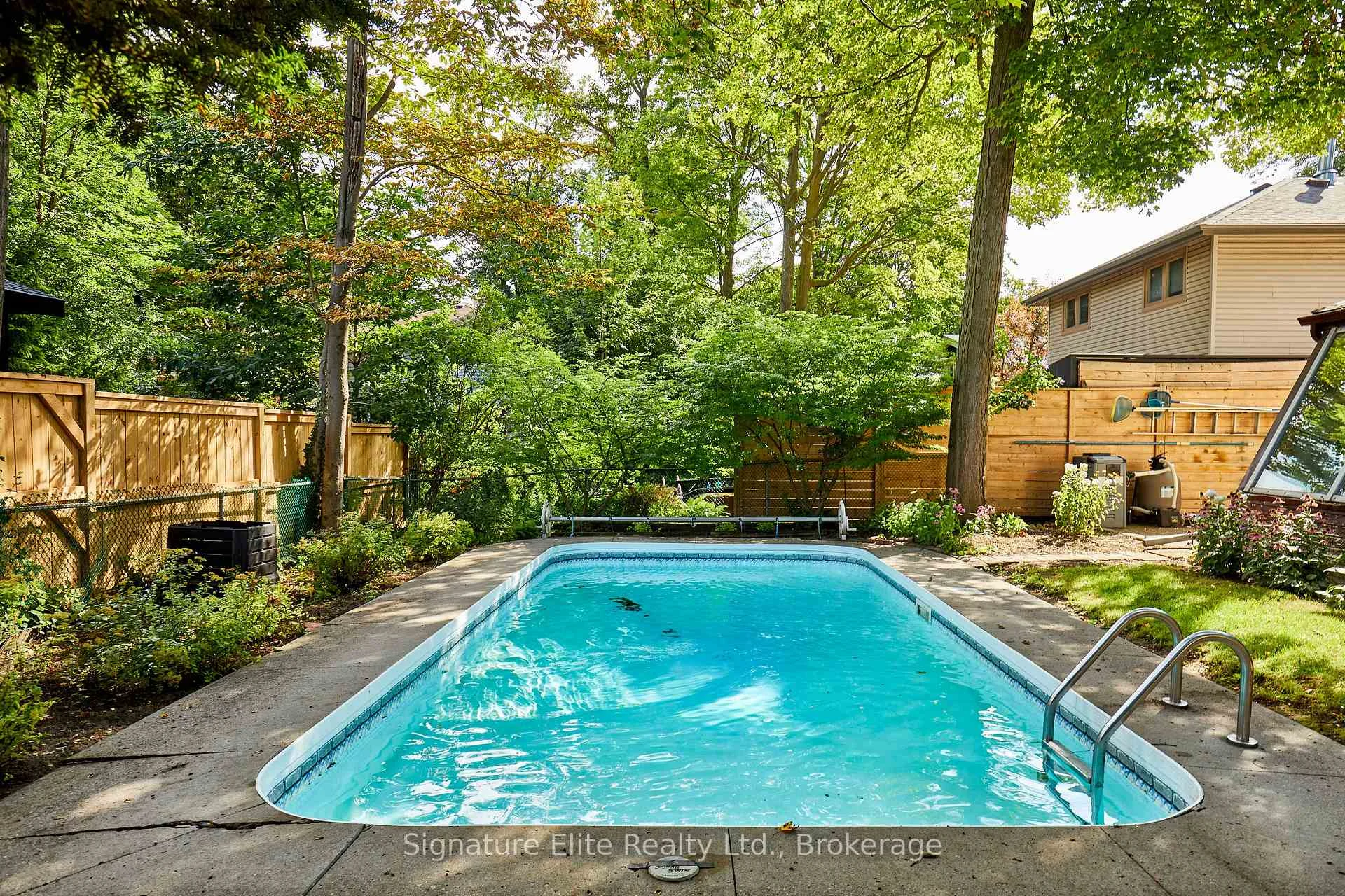 Photo 20 of 7 Lyncroft Drive, Scarborough, Guildwood — HOMEH