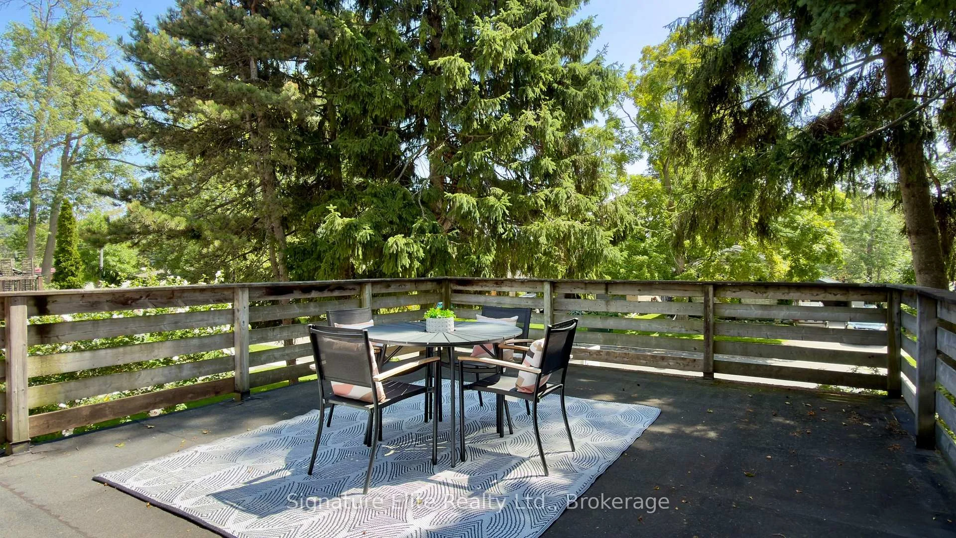 Photo 38 of 7 Lyncroft Drive, Scarborough, Guildwood — HOMEH