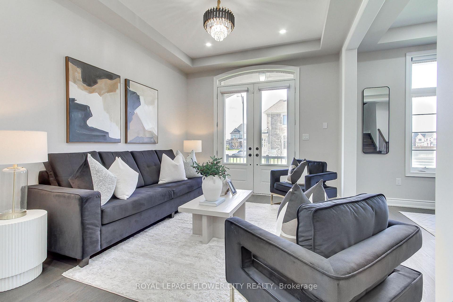 Photo 9 of 105 Morning Sparrow Drive, Vaughan, Kleinburg — HOMEH