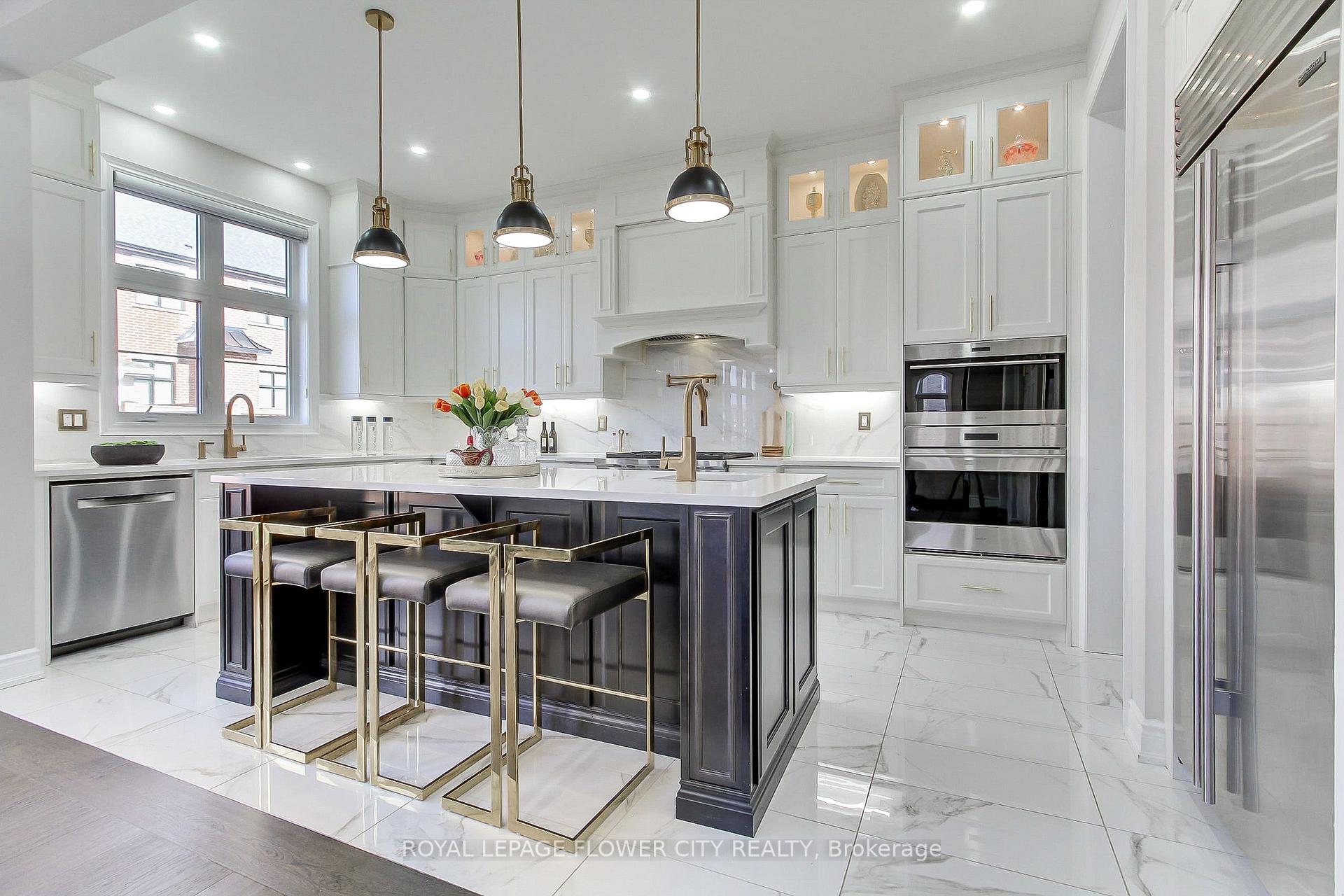 Photo 15 of 105 Morning Sparrow Drive, Vaughan, Kleinburg — HOMEH
