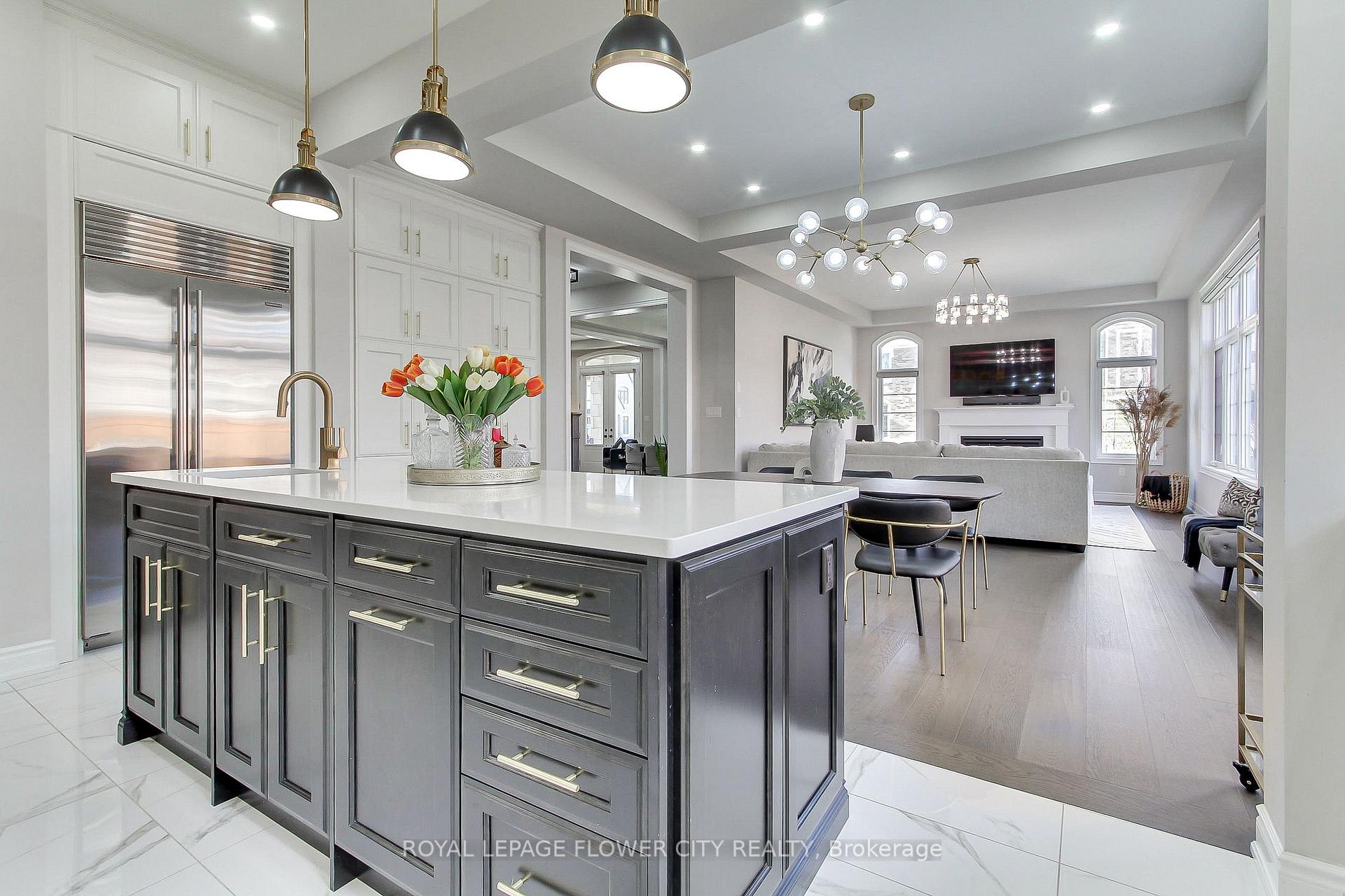 Photo 18 of 105 Morning Sparrow Drive, Vaughan, Kleinburg — HOMEH
