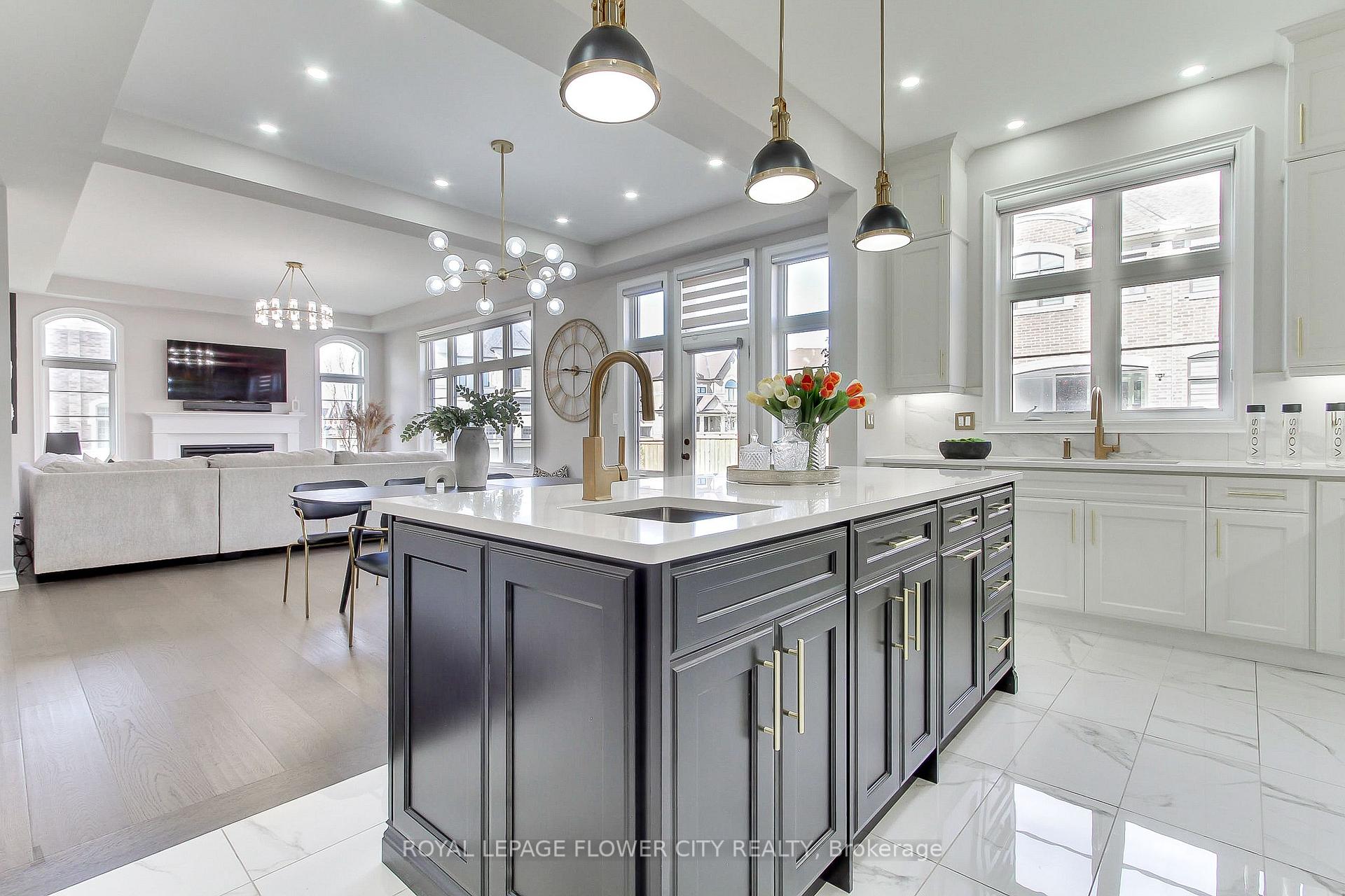 Photo 19 of 105 Morning Sparrow Drive, Vaughan, Kleinburg — HOMEH