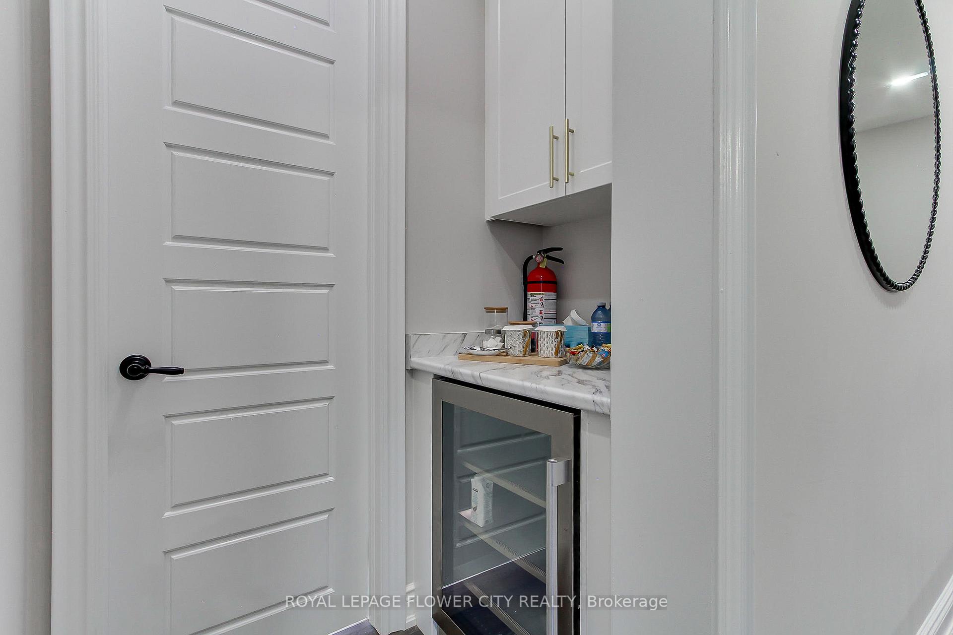 Photo 42 of 105 Morning Sparrow Drive, Vaughan, Kleinburg — HOMEH