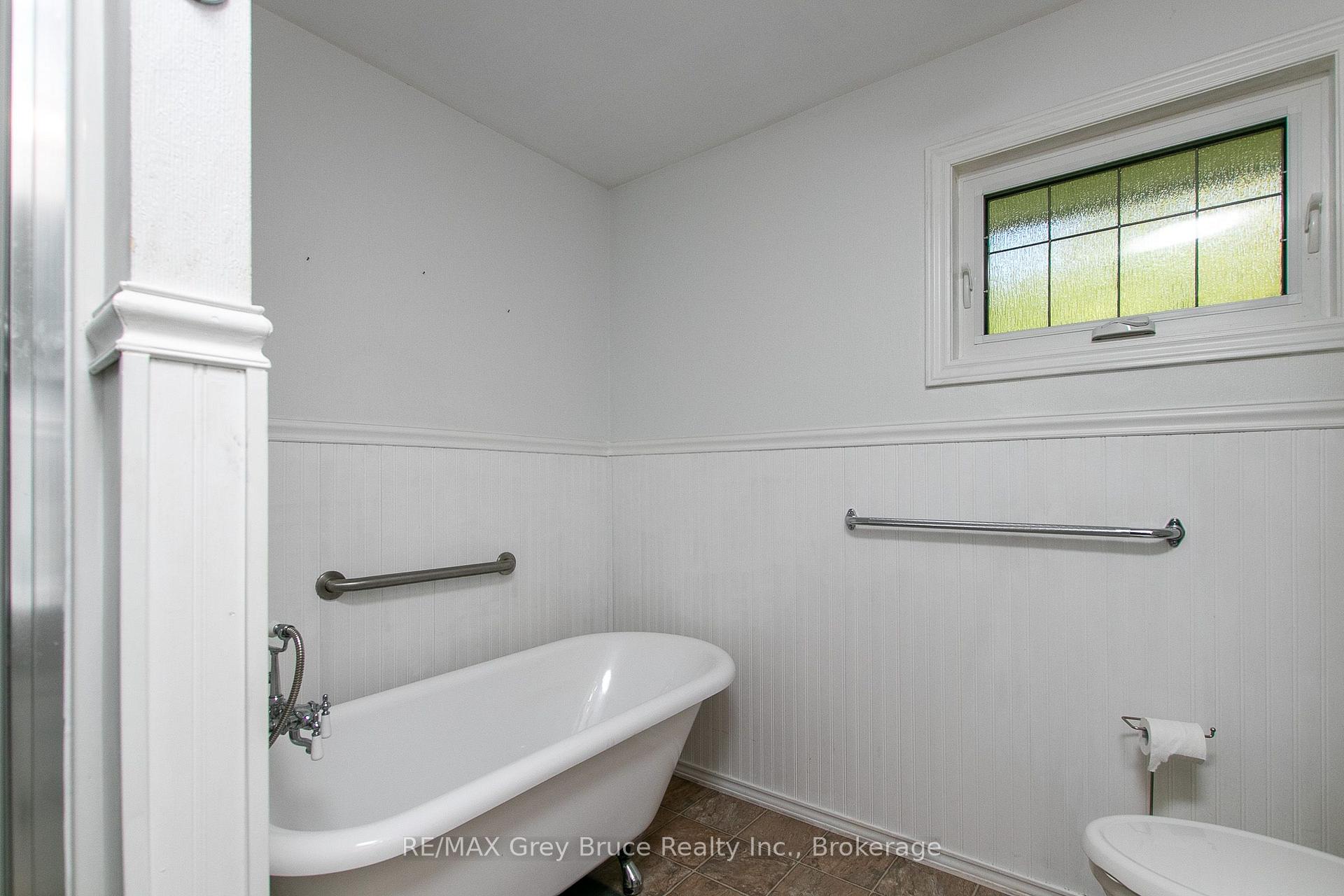 Photo 13 of 129 River Street, Arran-Elderslie — HOMEH