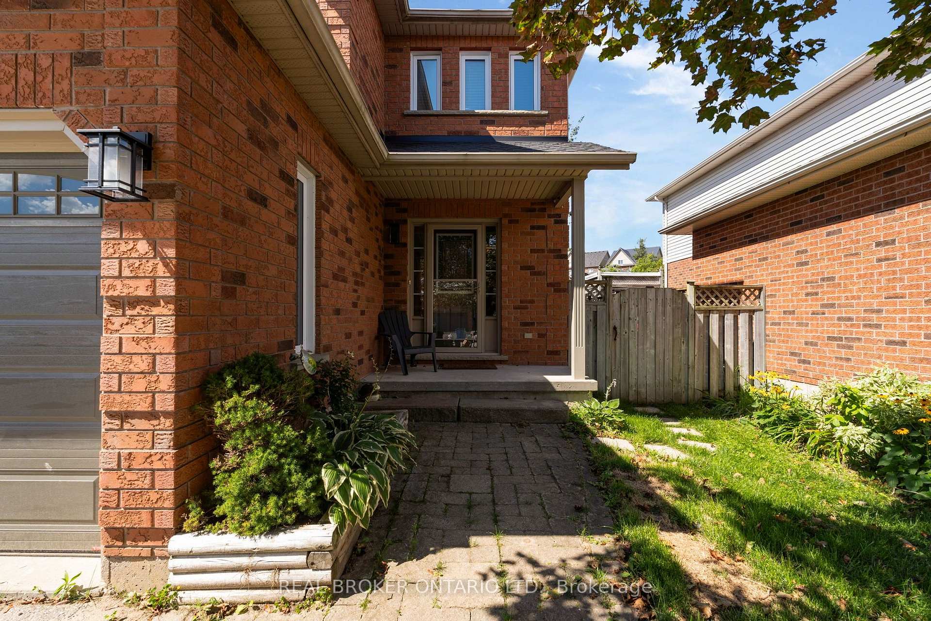 Photo 4 of 64 Vanessa Drive, Orillia — HOMEH
