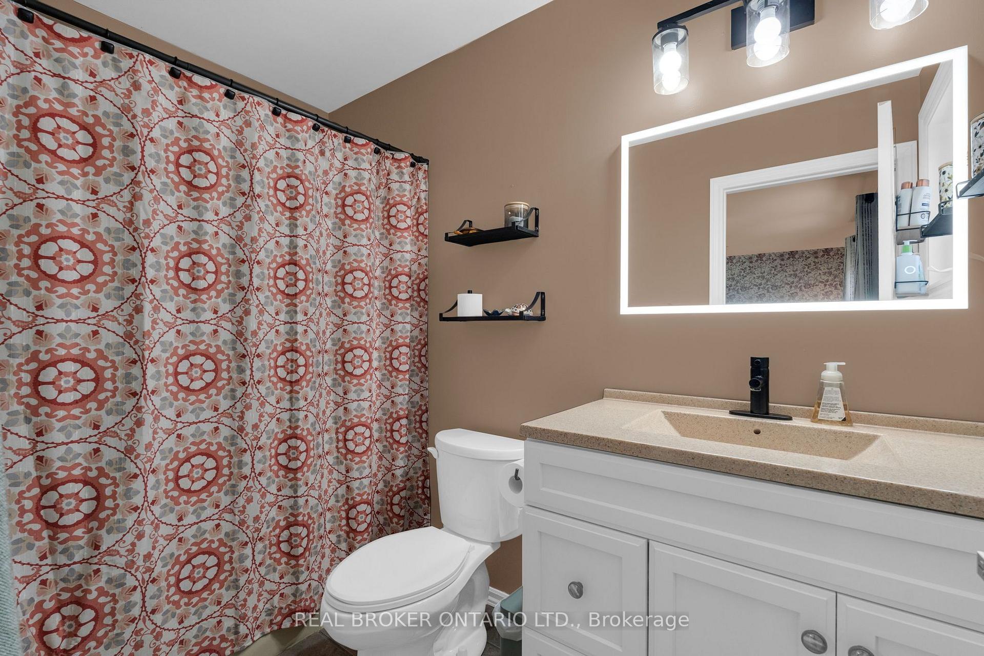 Photo 21 of 64 Vanessa Drive, Orillia — HOMEH