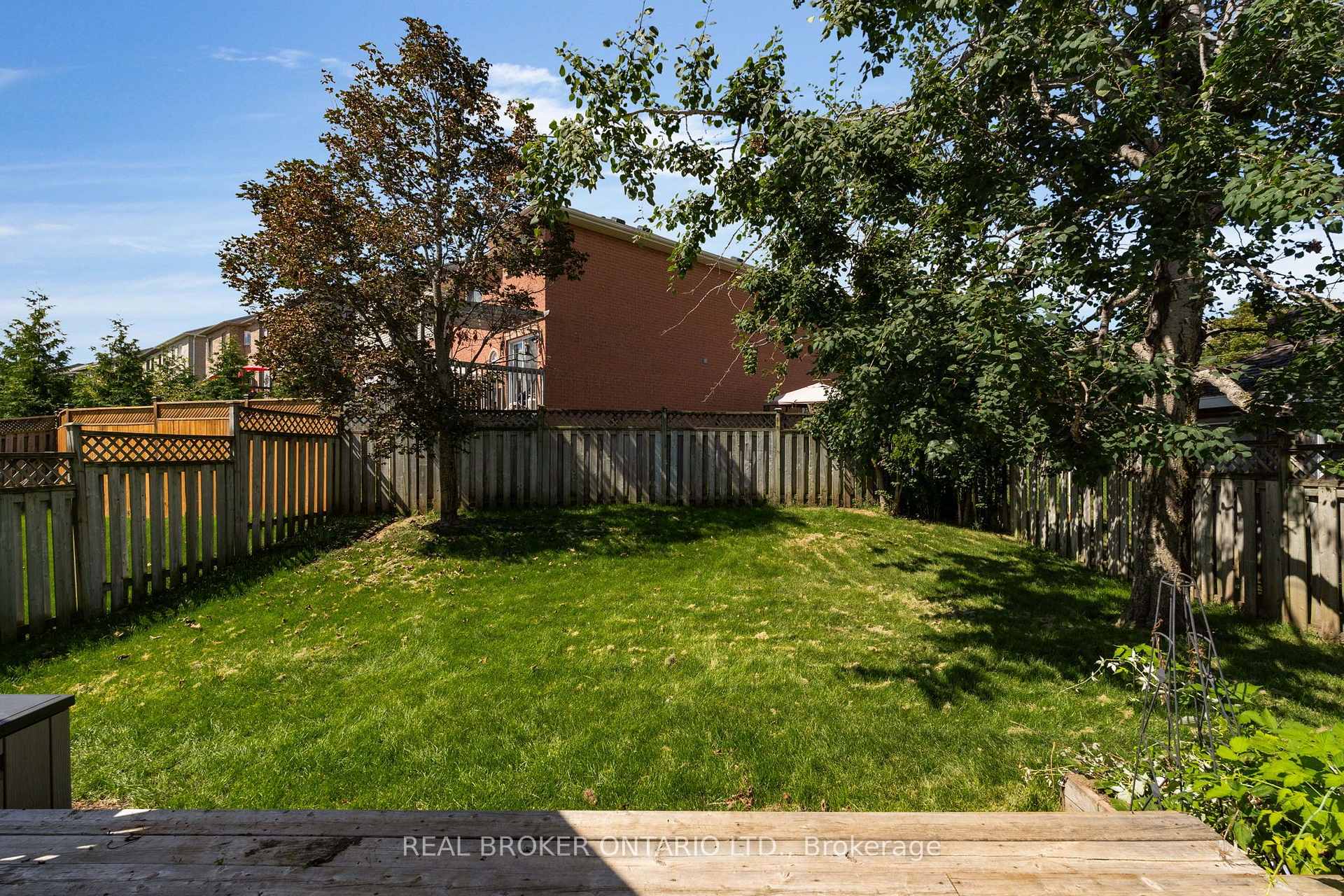 Photo 36 of 64 Vanessa Drive, Orillia — HOMEH
