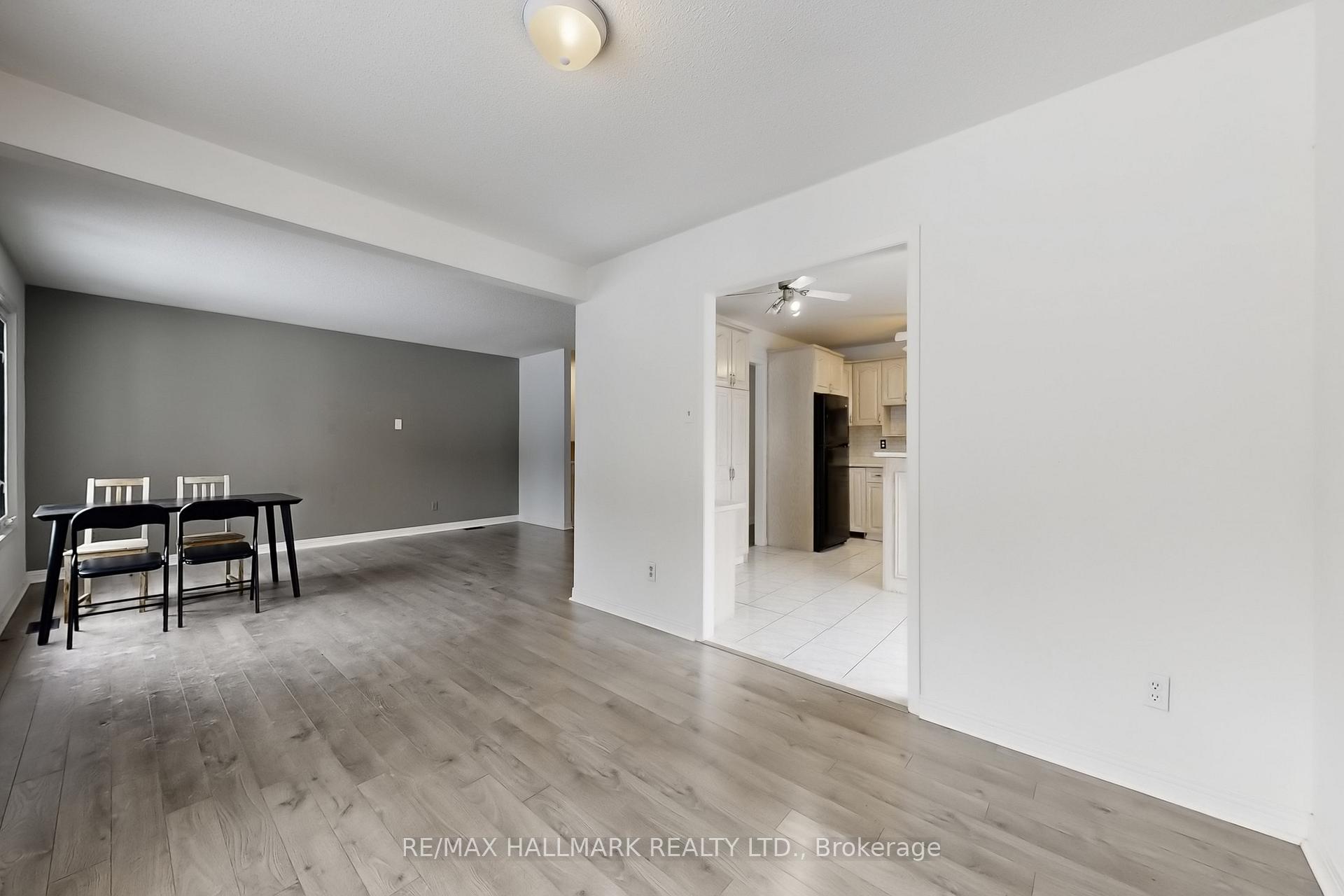 Photo 9 of 1022 Janette Street, Newmarket, Huron Heights-Leslie Valley — HOMEH