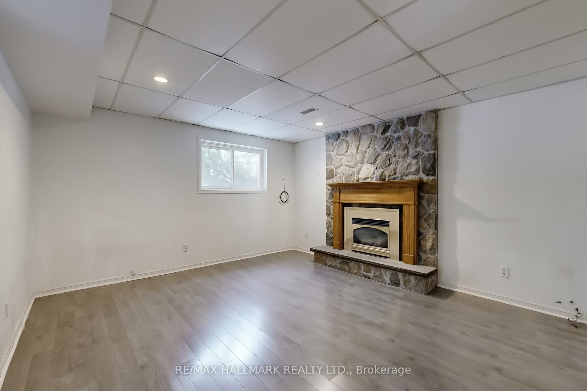 Photo 26 of 1022 Janette Street, Newmarket, Huron Heights-Leslie Valley — HOMEH