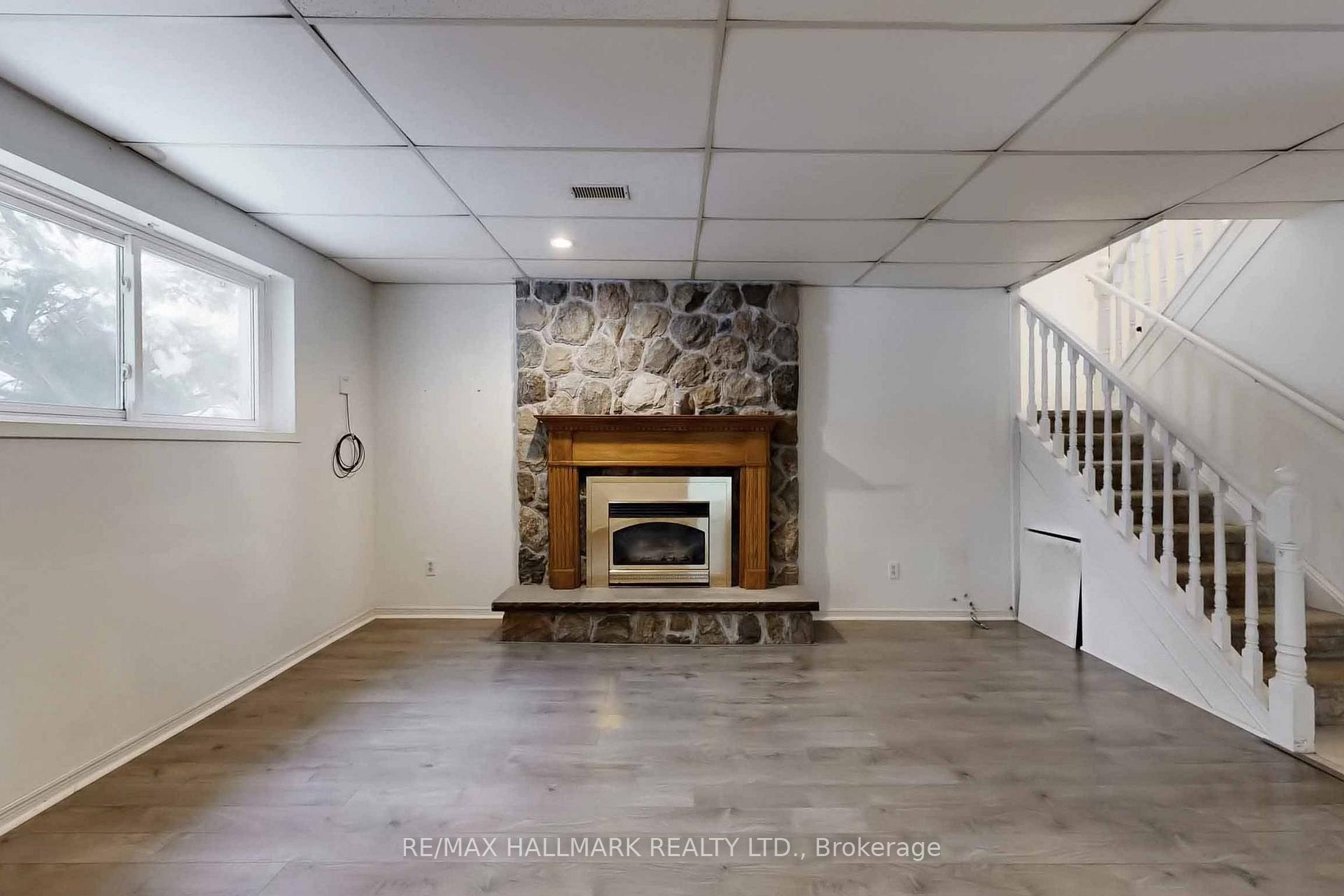 Photo 27 of 1022 Janette Street, Newmarket, Huron Heights-Leslie Valley — HOMEH