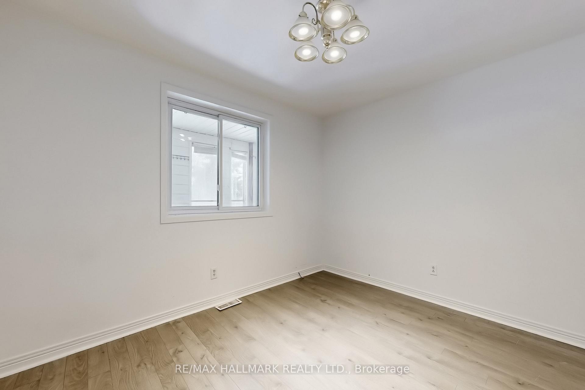 Photo 34 of 1022 Janette Street, Newmarket, Huron Heights-Leslie Valley — HOMEH
