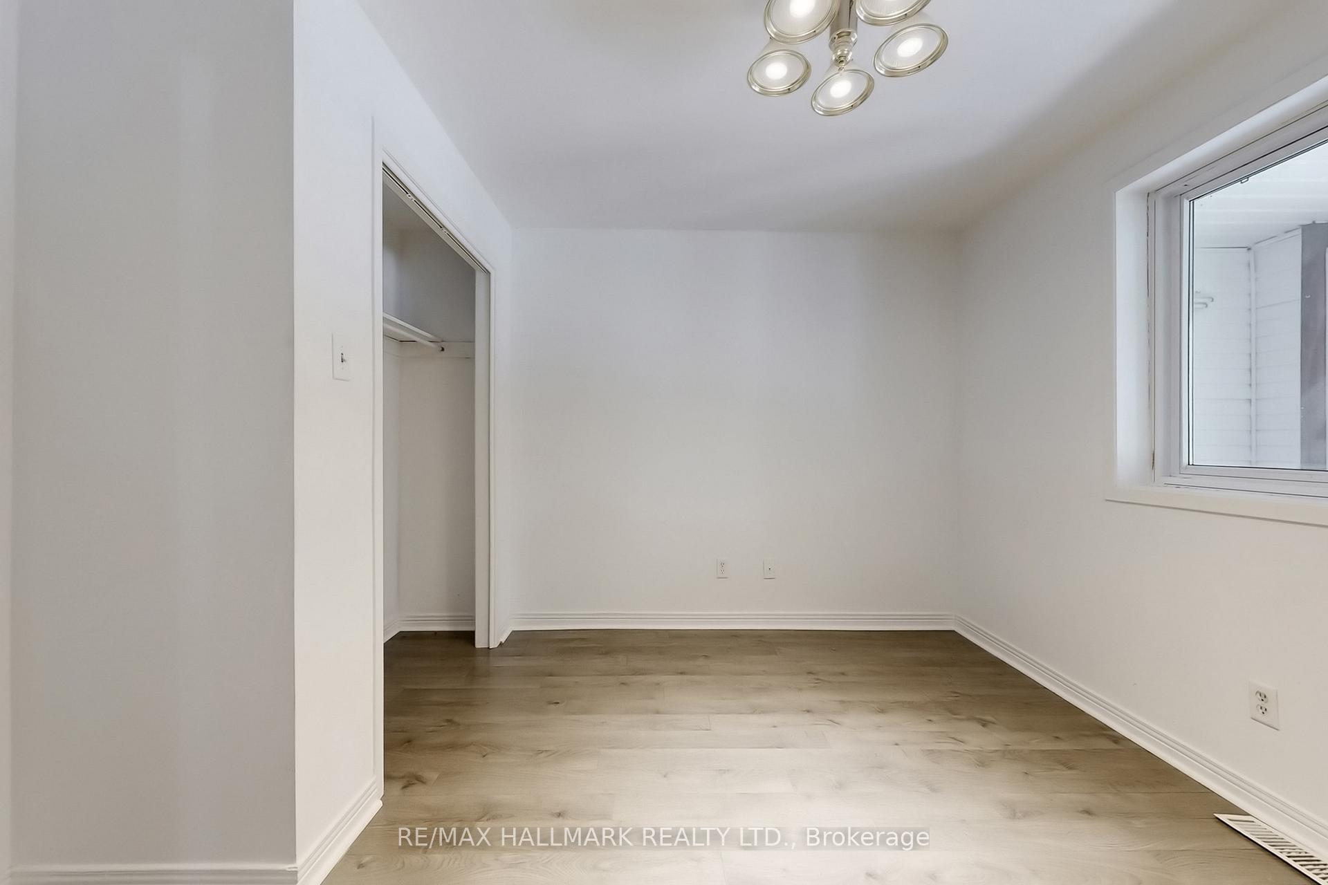 Photo 36 of 1022 Janette Street, Newmarket, Huron Heights-Leslie Valley — HOMEH