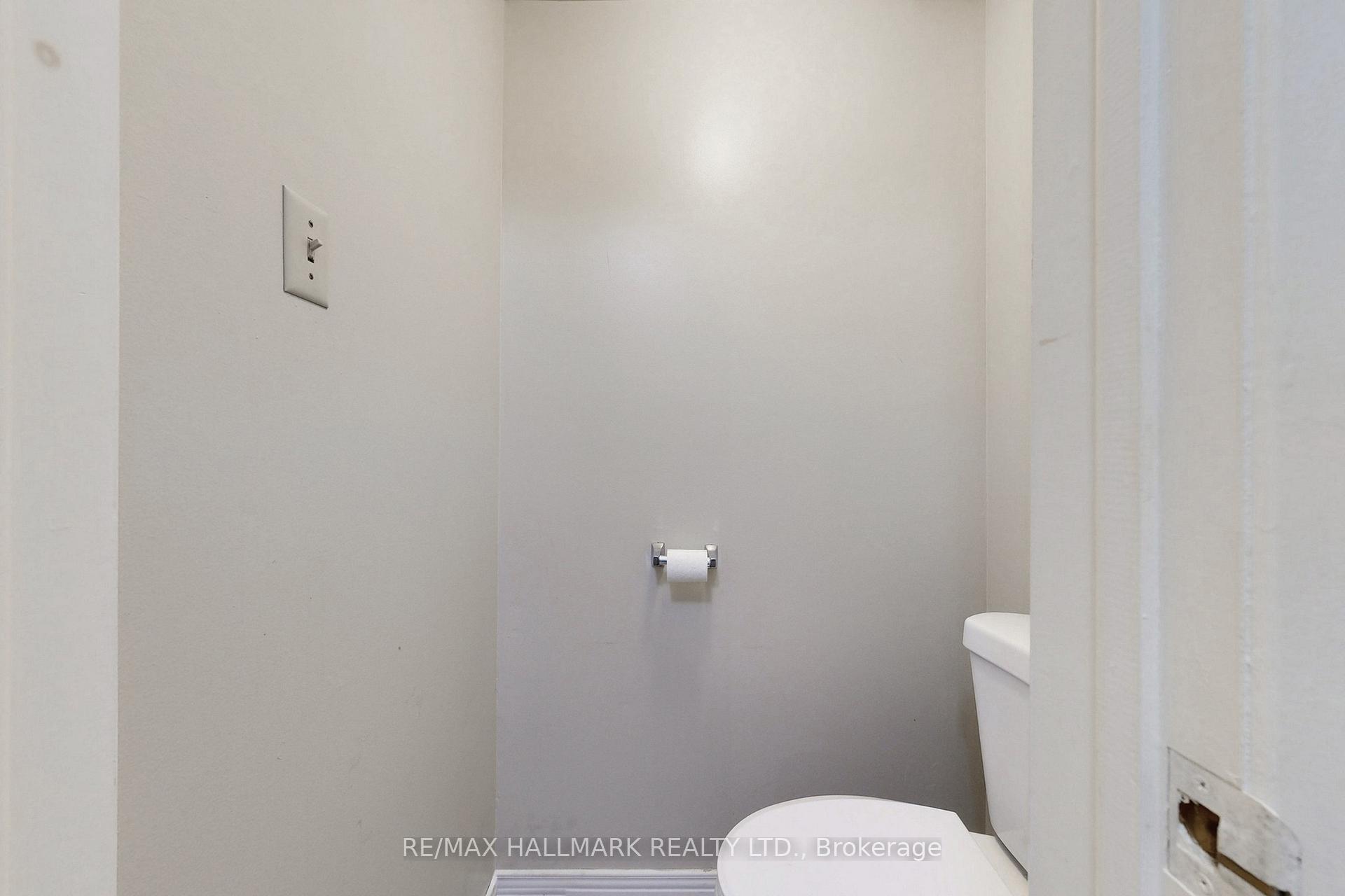 Photo 41 of 1022 Janette Street, Newmarket, Huron Heights-Leslie Valley — HOMEH