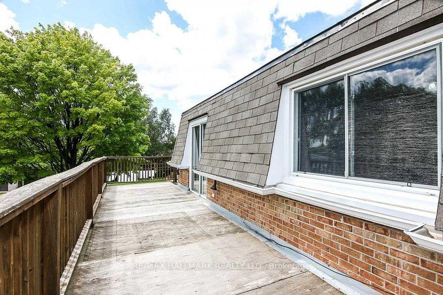 Photo 52 of 1022 Janette Street, Newmarket, Huron Heights-Leslie Valley — HOMEH