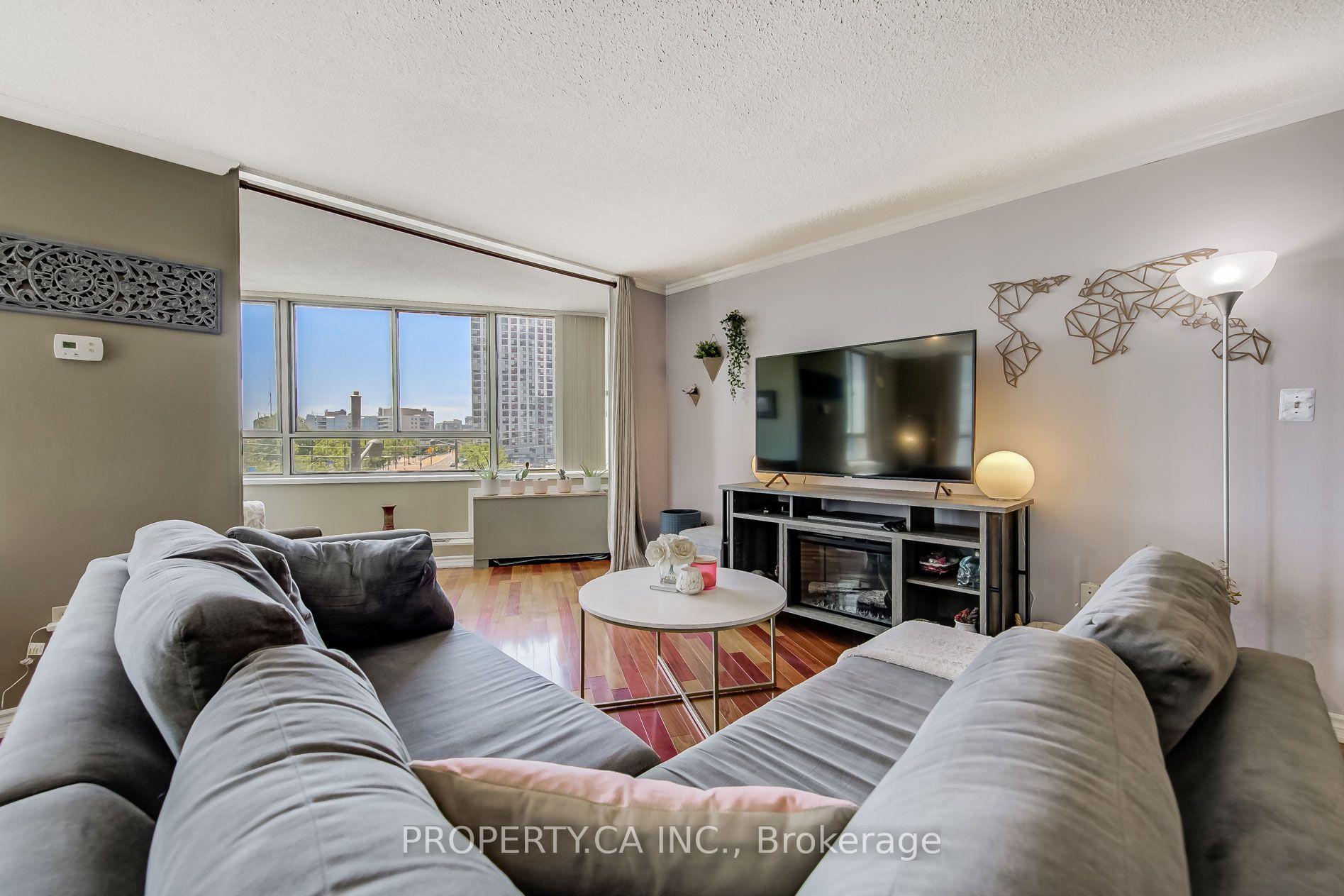 Photo 6 of Unit 302, 270 Queens Quay W, Toronto, Waterfront Communities — HOMEH