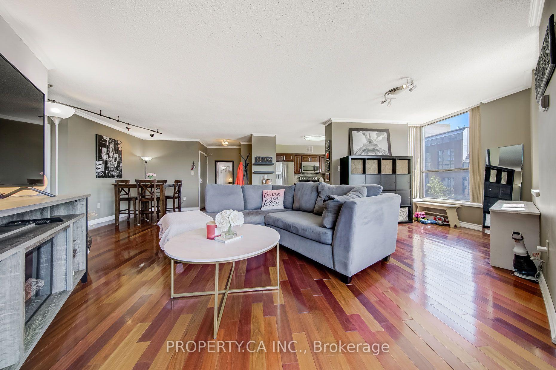 Photo 8 of Unit 302, 270 Queens Quay W, Toronto, Waterfront Communities — HOMEH