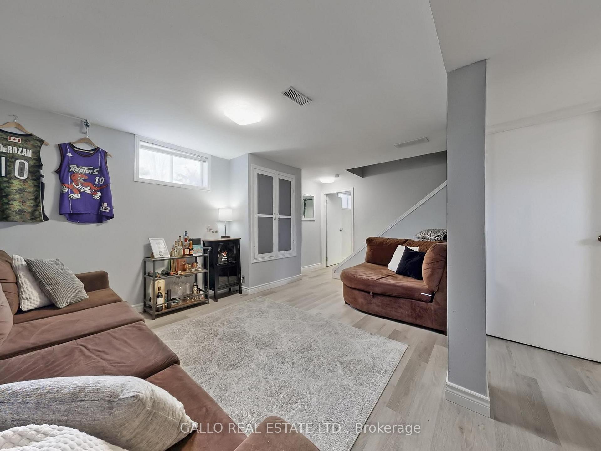 Photo 23 of 630 Highland Crescent, Brock, Beaverton — HOMEH
