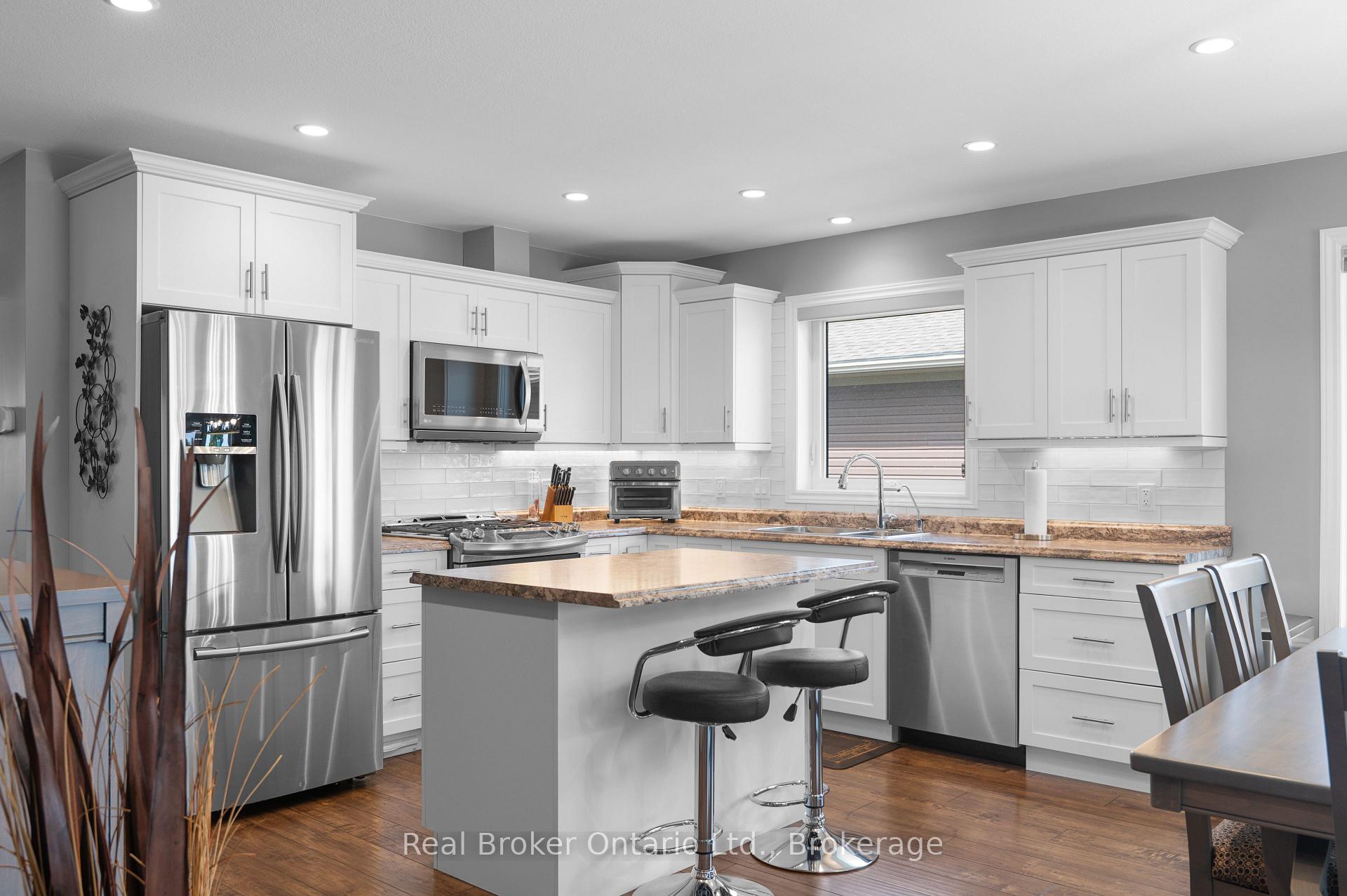 Photo 6 of 157 Clyde Street, Morris Turnberry, Morris — HOMEH