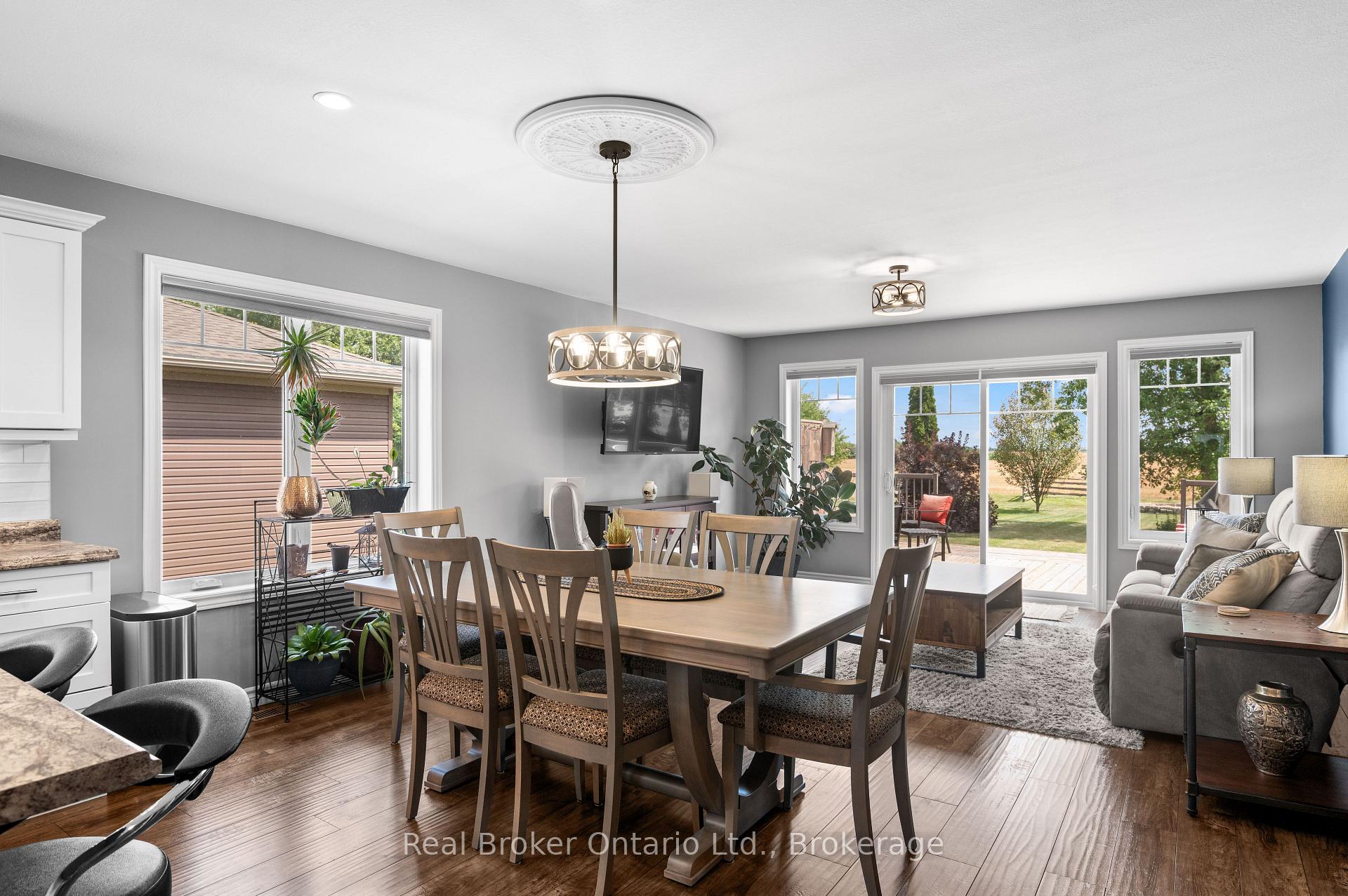 Photo 8 of 157 Clyde Street, Morris Turnberry, Morris — HOMEH