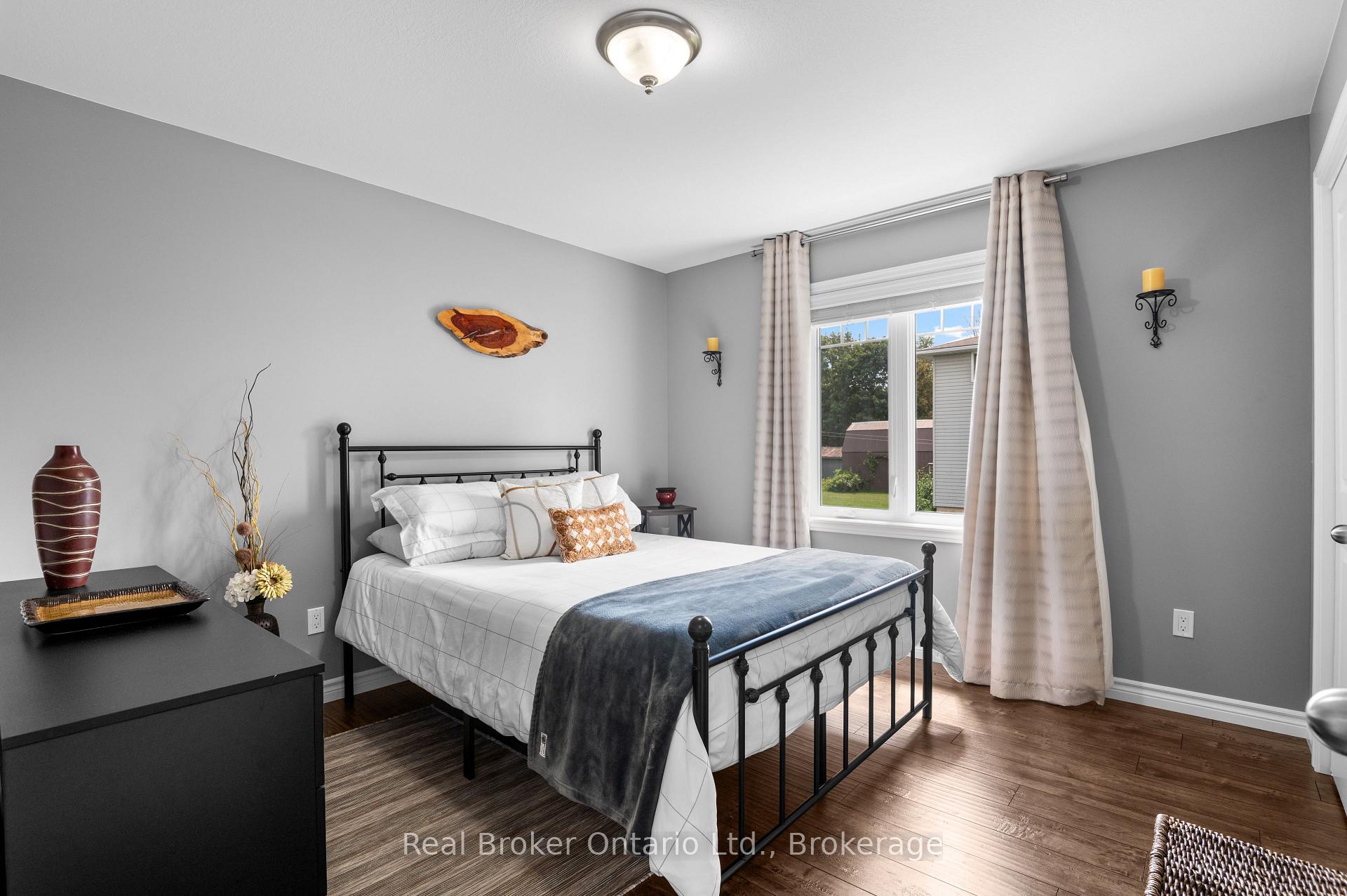 Photo 13 of 157 Clyde Street, Morris Turnberry, Morris — HOMEH