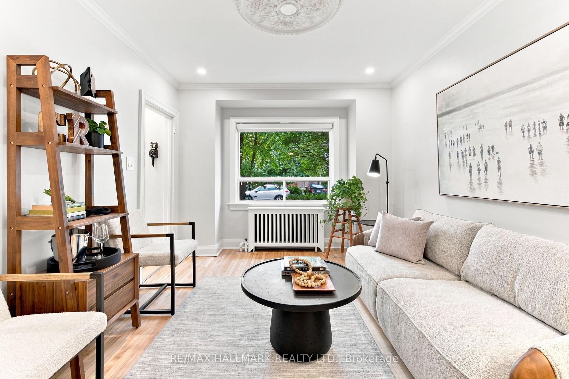 Photo 9 of 501 Sammon Avenue, Toronto, Danforth Village-East York — HOMEH