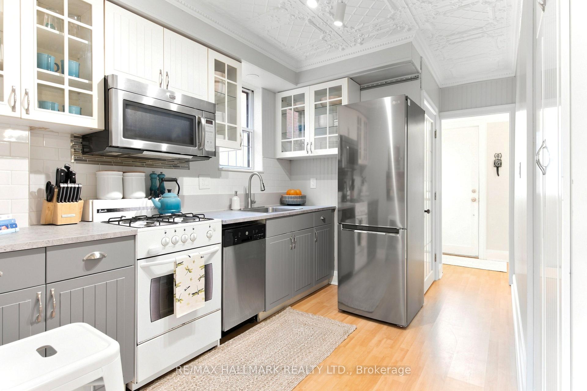 Photo 14 of 501 Sammon Avenue, Toronto, Danforth Village-East York — HOMEH