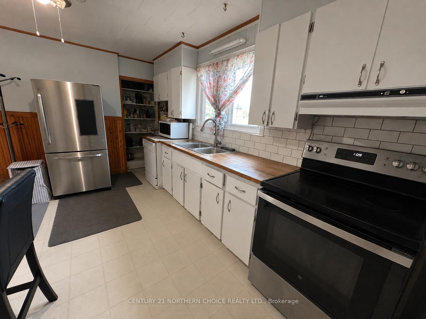 Photo 4 of 120 Dickenson Road, Red Lake, TB-701 — HOMEH