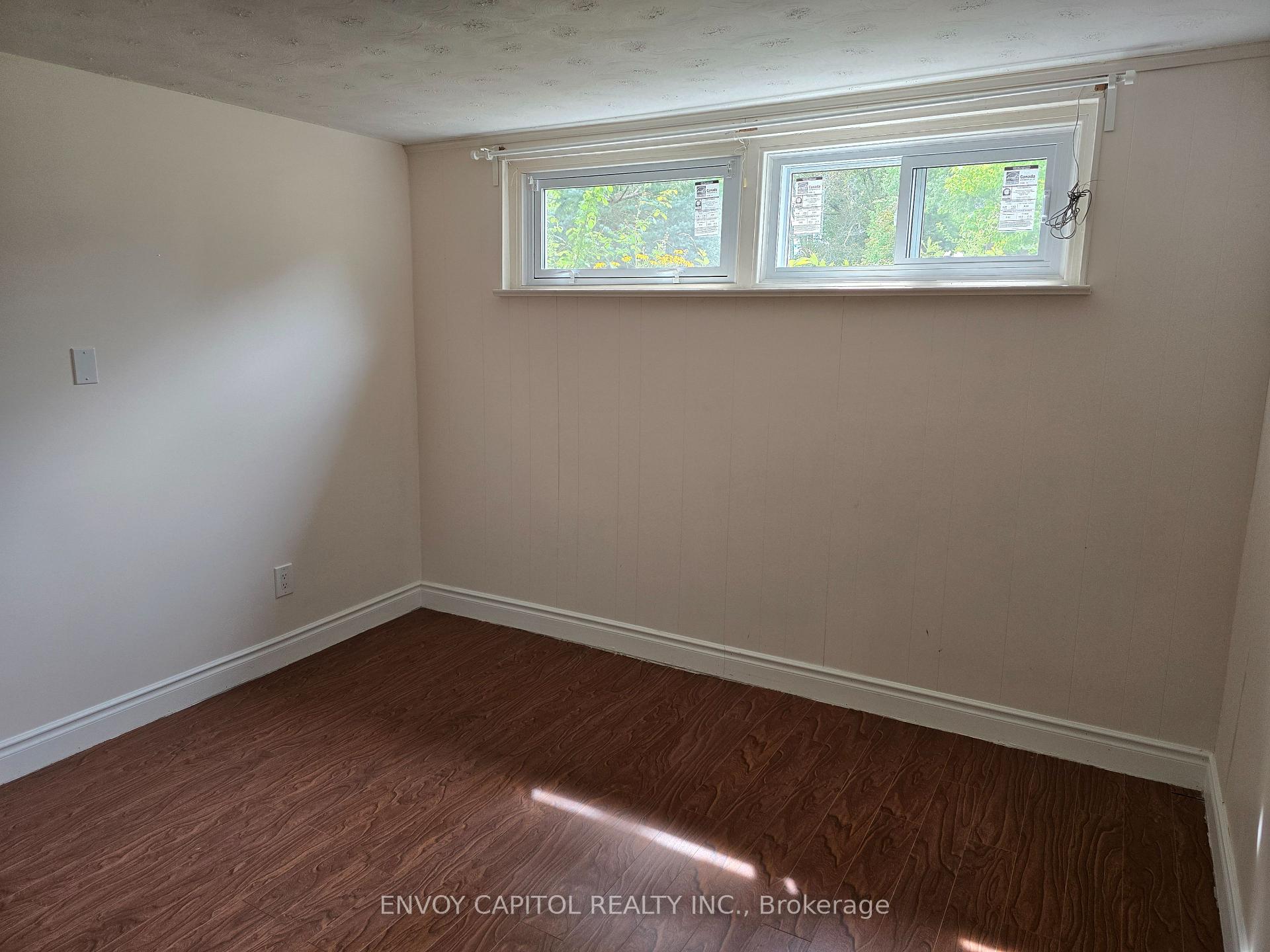 Photo 5 of Unit Basement 1 BR, 6 Arrowstook Road, North York, Bayview Village — HOMEH
