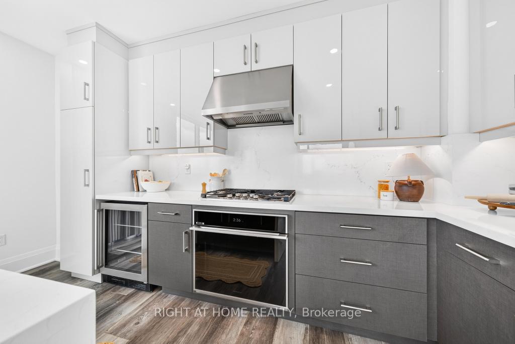 Photo 22 of Unit 2002, 2007 James Street, Burlington, Brant — HOMEH