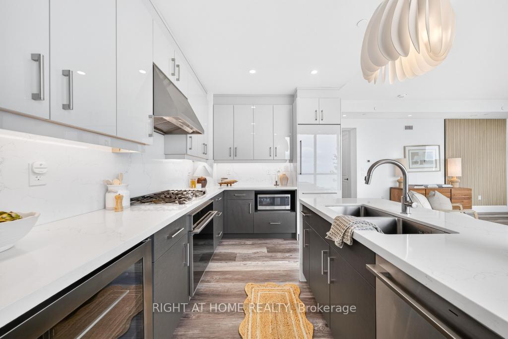 Photo 23 of Unit 2002, 2007 James Street, Burlington, Brant — HOMEH