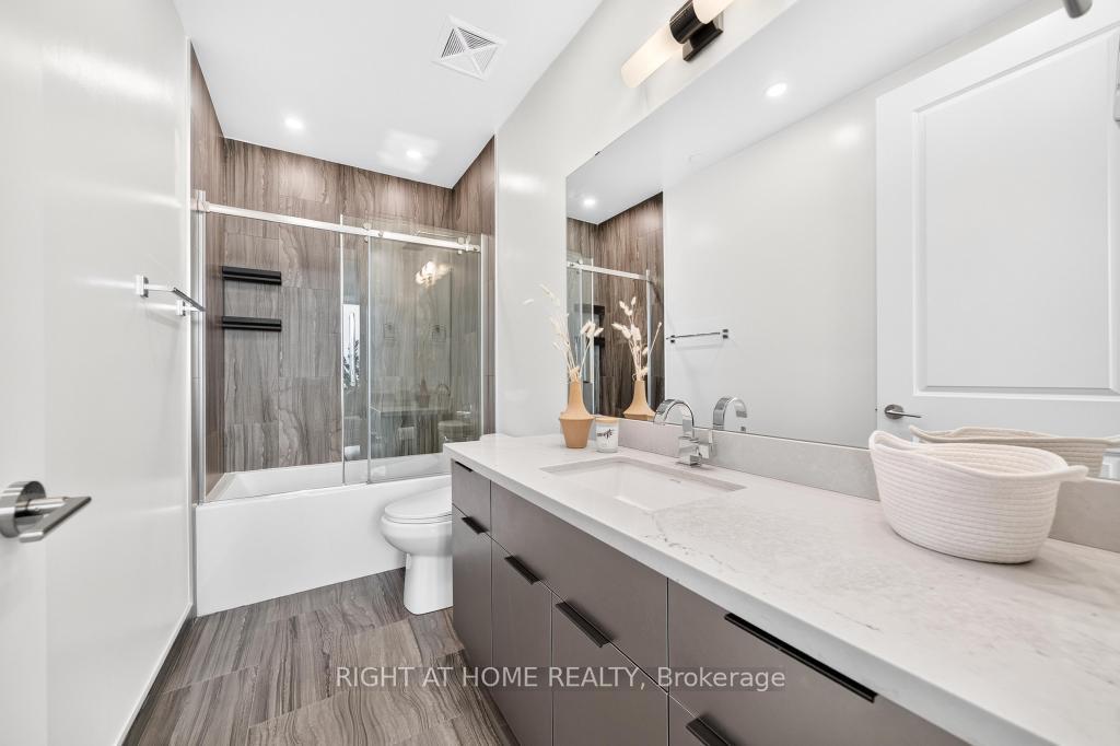 Photo 29 of Unit 2002, 2007 James Street, Burlington, Brant — HOMEH