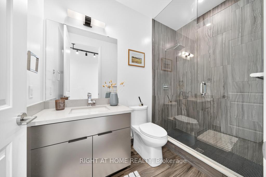 Photo 33 of Unit 2002, 2007 James Street, Burlington, Brant — HOMEH