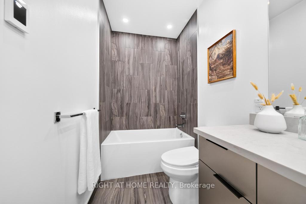 Photo 38 of Unit 2002, 2007 James Street, Burlington, Brant — HOMEH