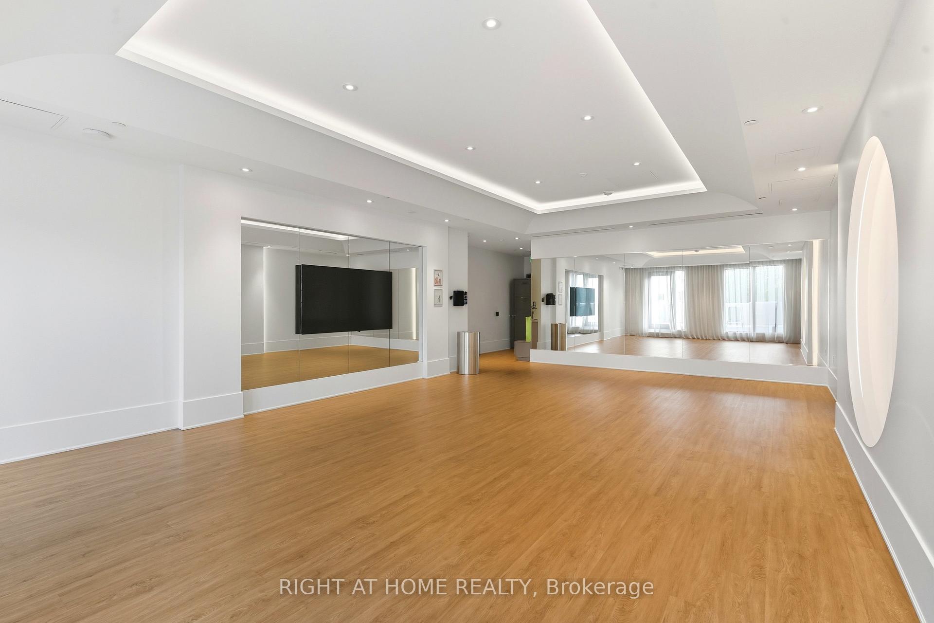 Photo 48 of Unit 2002, 2007 James Street, Burlington, Brant — HOMEH