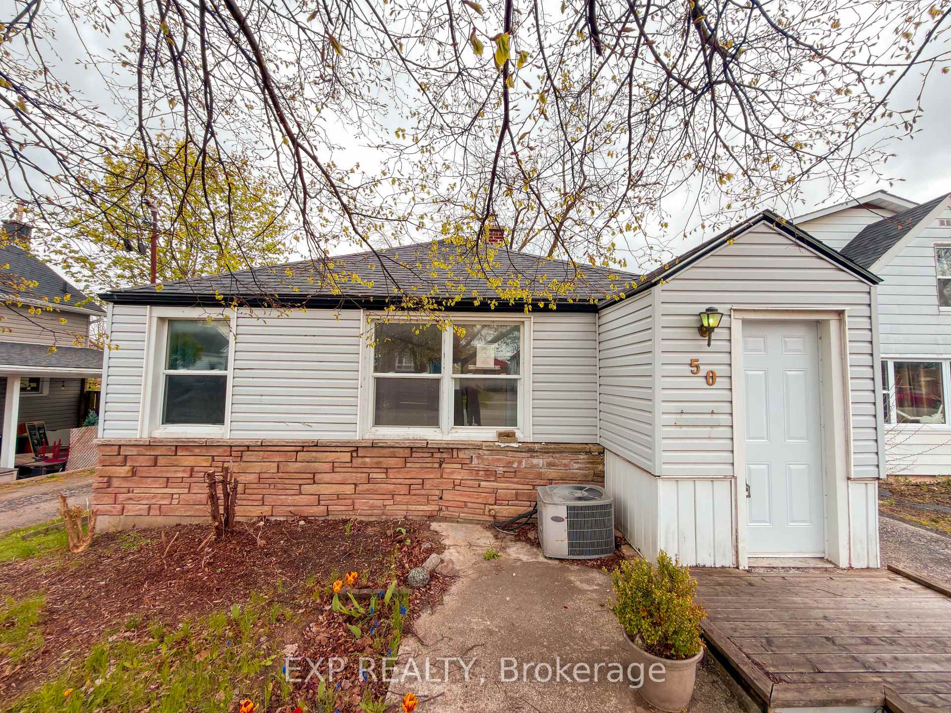 Front of 50 Emery Street W