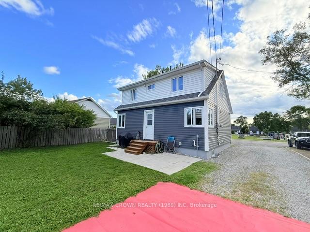 Photo 6 of 13 Oak Street, Kapuskasing — HOMEH