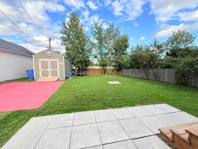 Photo 11 of 13 Oak Street, Kapuskasing — HOMEH