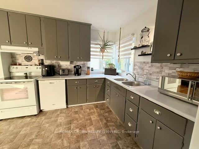 Photo 25 of 13 Oak Street, Kapuskasing — HOMEH