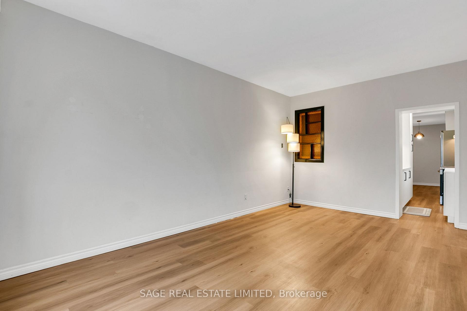 Photo 6 of Unit Upper, 633 St Clair Avenue W, Toronto, Wychwood — HOMEH