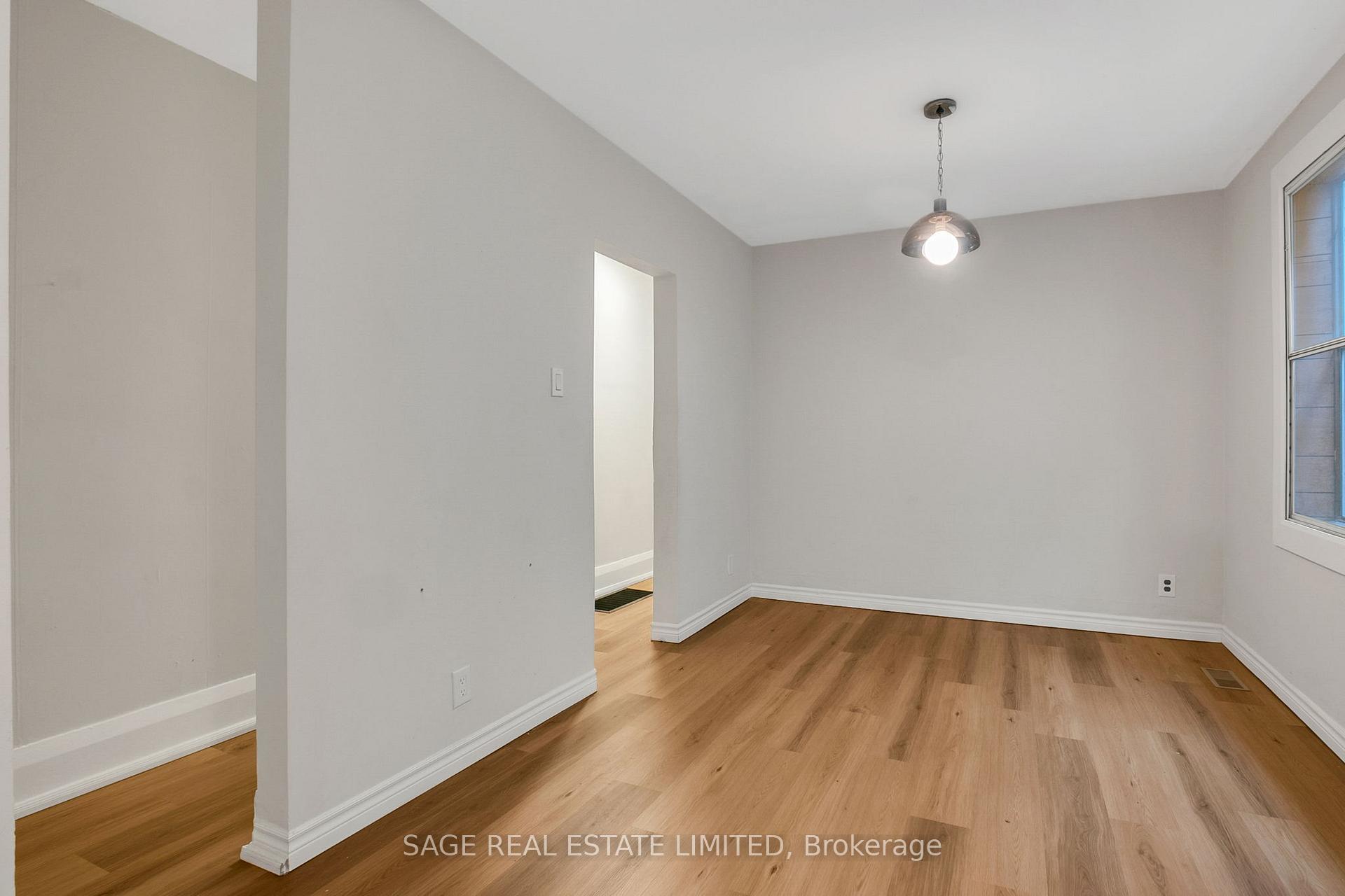 Photo 8 of Unit Upper, 633 St Clair Avenue W, Toronto, Wychwood — HOMEH