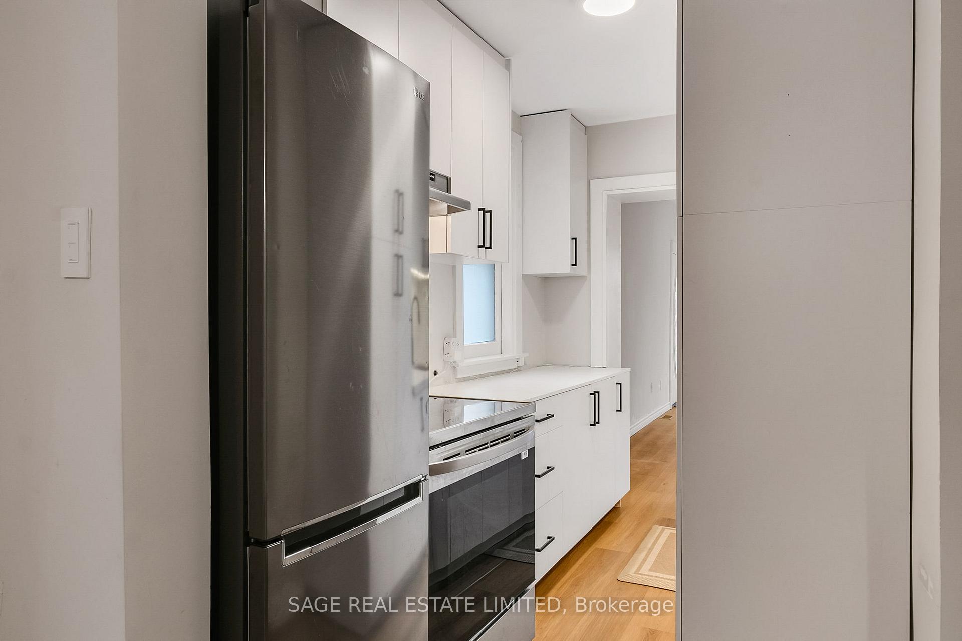 Photo 11 of Unit Upper, 633 St Clair Avenue W, Toronto, Wychwood — HOMEH